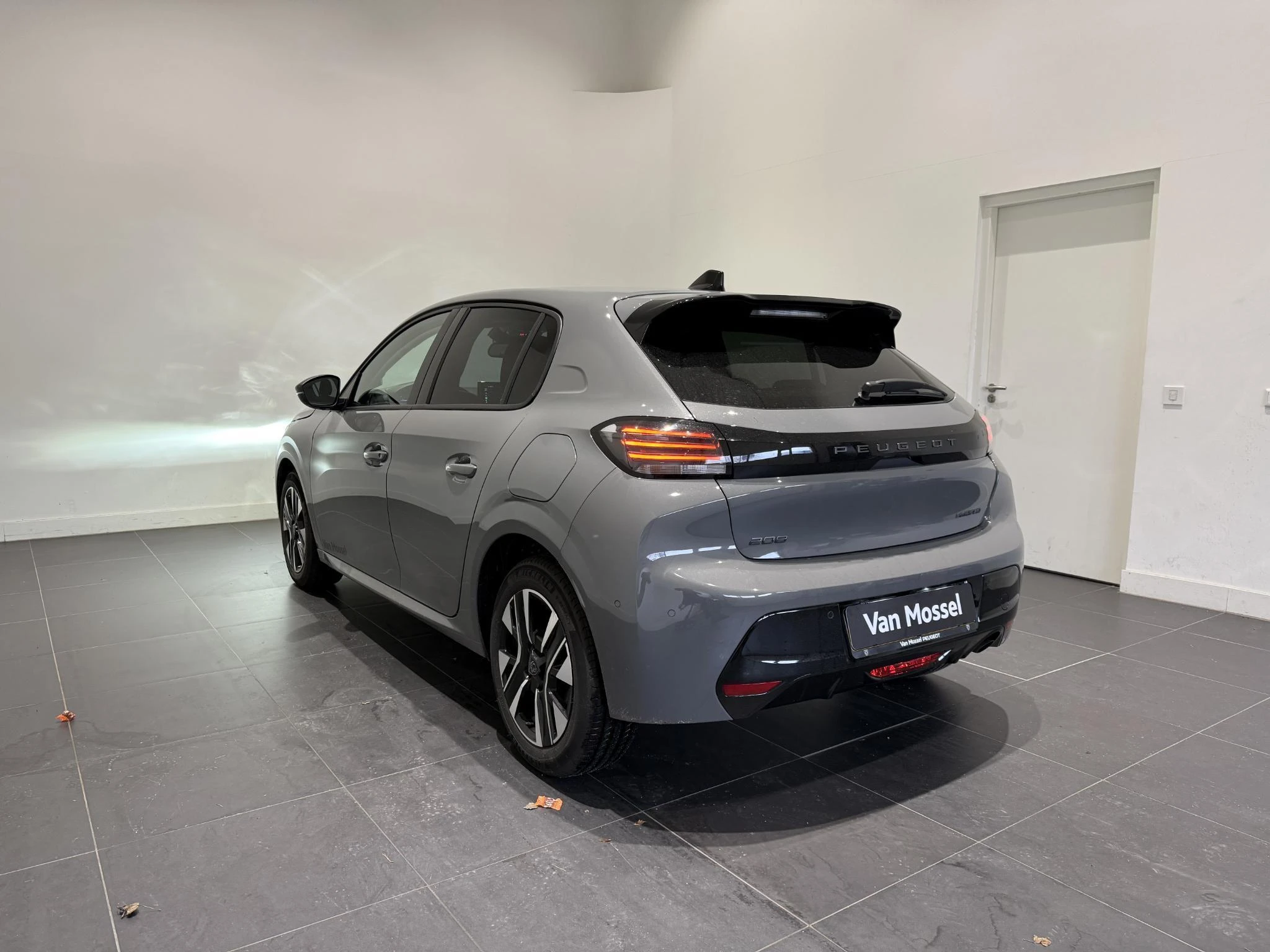 Peugeot-208-image-6