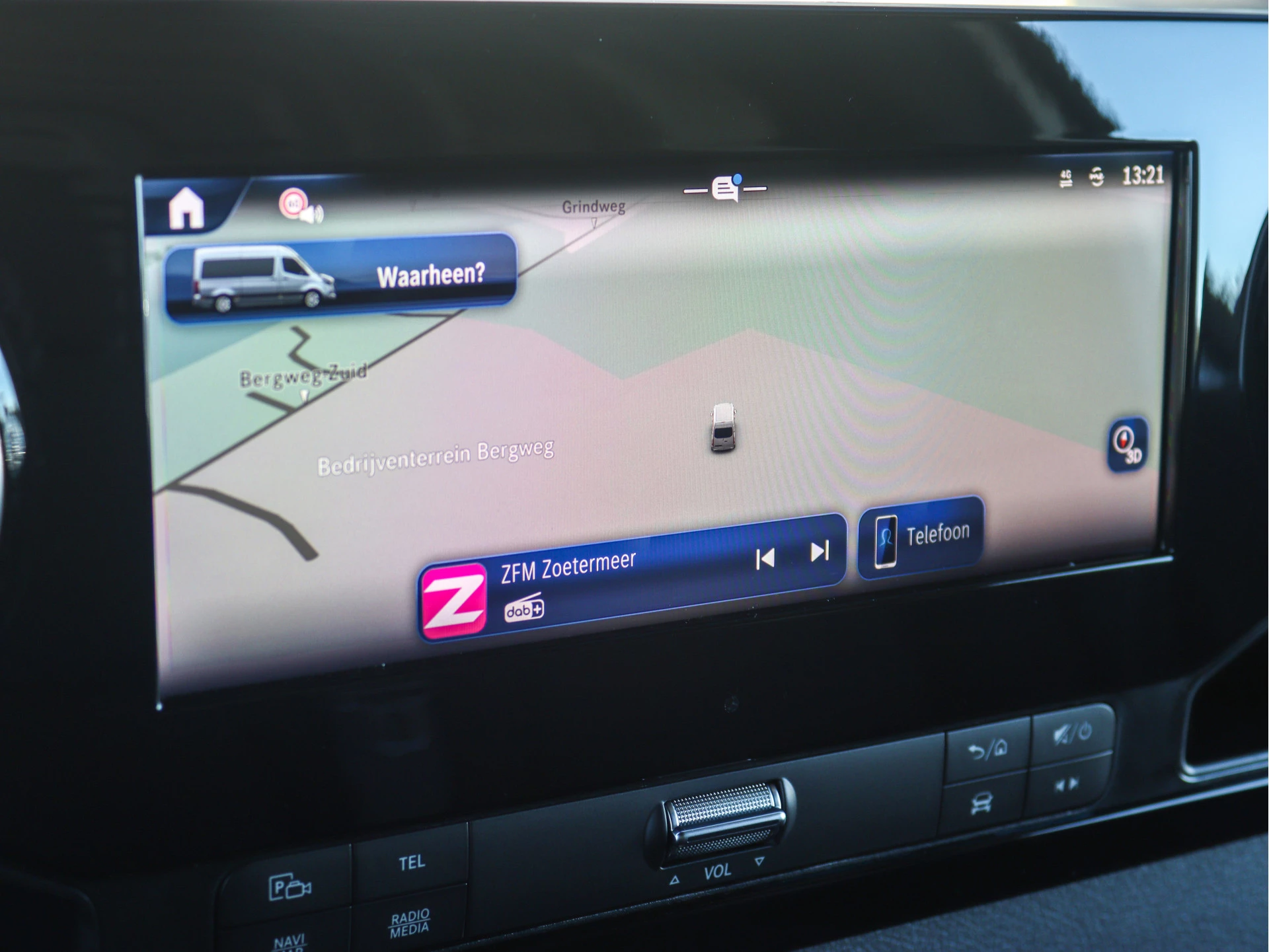 Mercedes-Benz-Sprinter-image-7