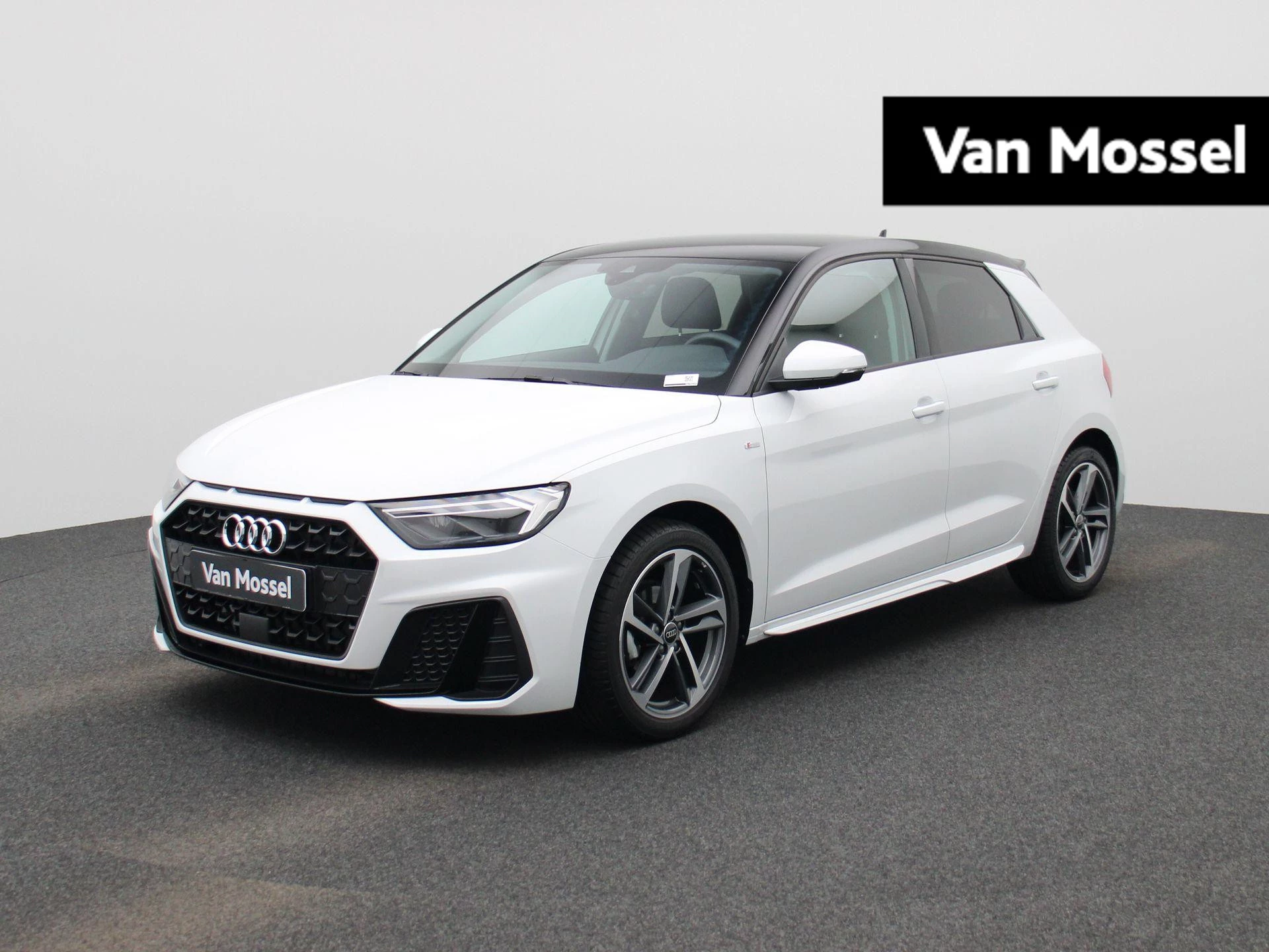 Audi-A1 Sportback-image-0