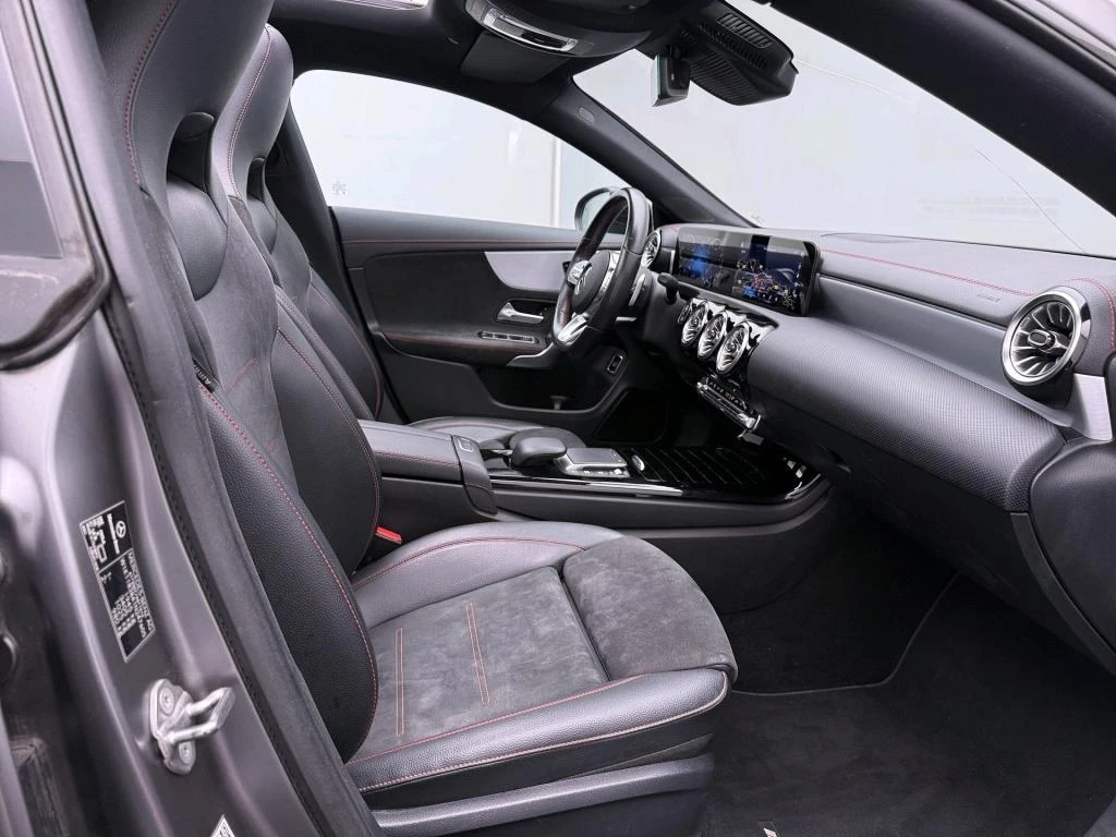 Mercedes-Benz-CLA-image-6