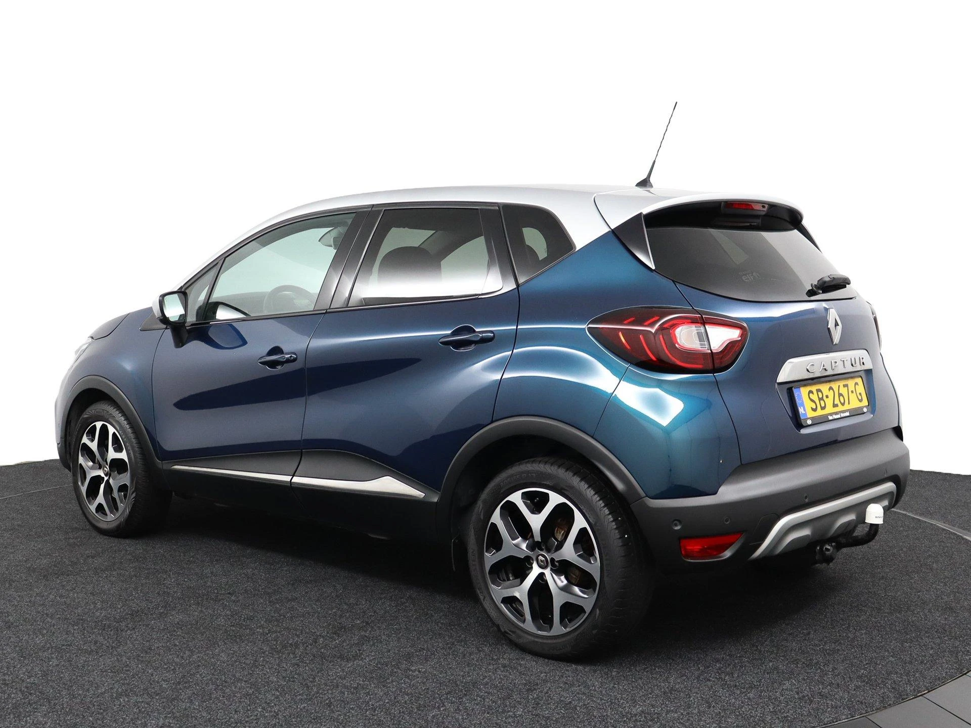 Renault-Captur-image-9
