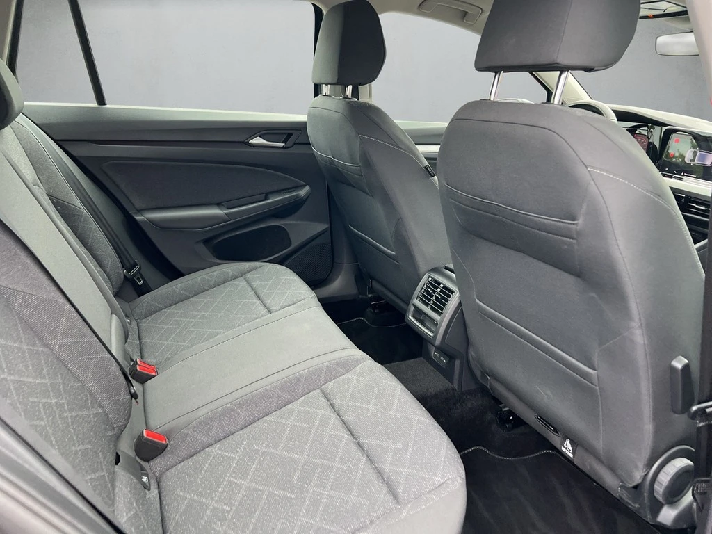 Volkswagen Golf VIII Variant 1.0 TSI Life *Navi*APP*
