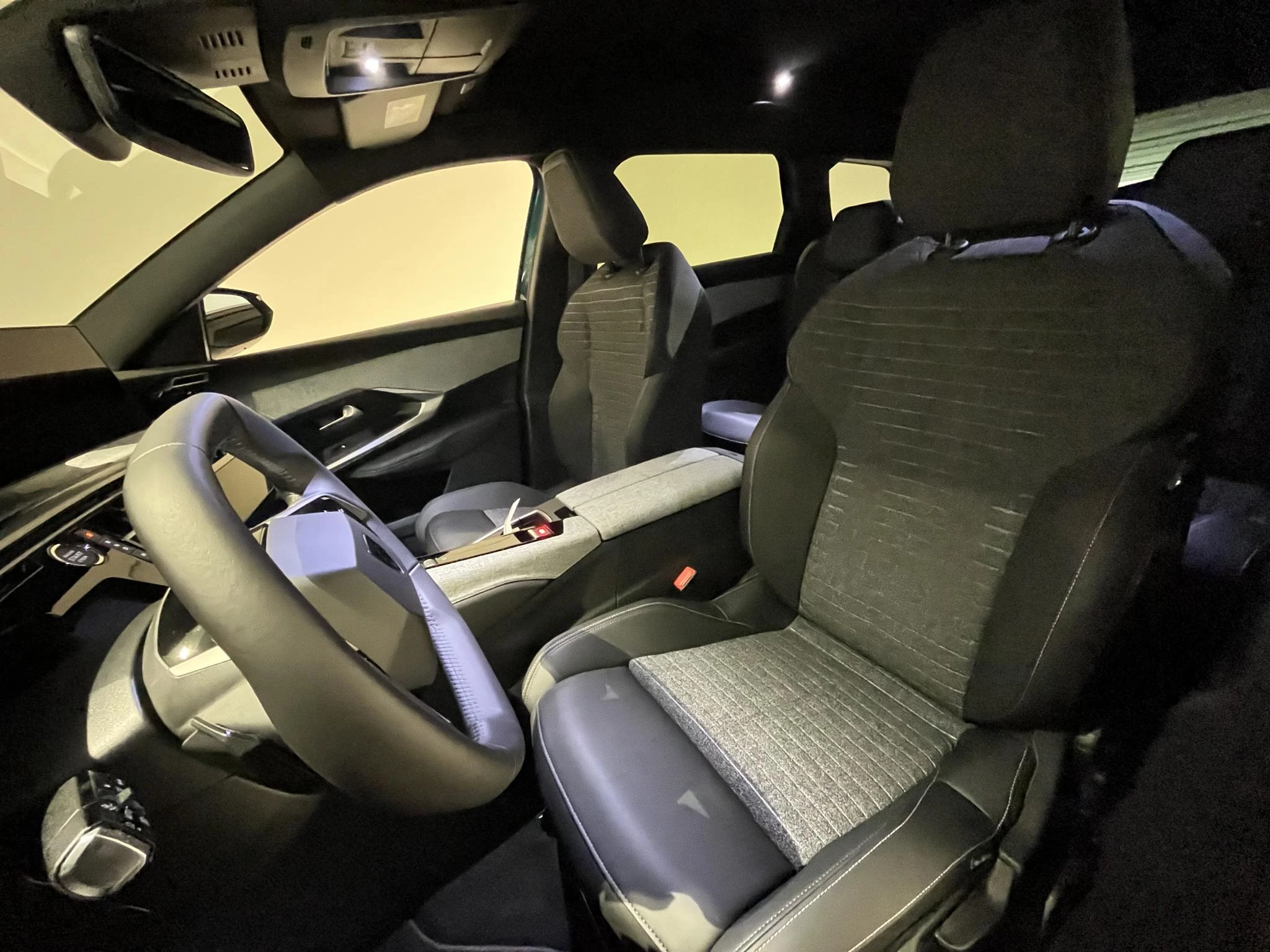 Peugeot 5008 1.2 Hybrid 145 Allure 7p