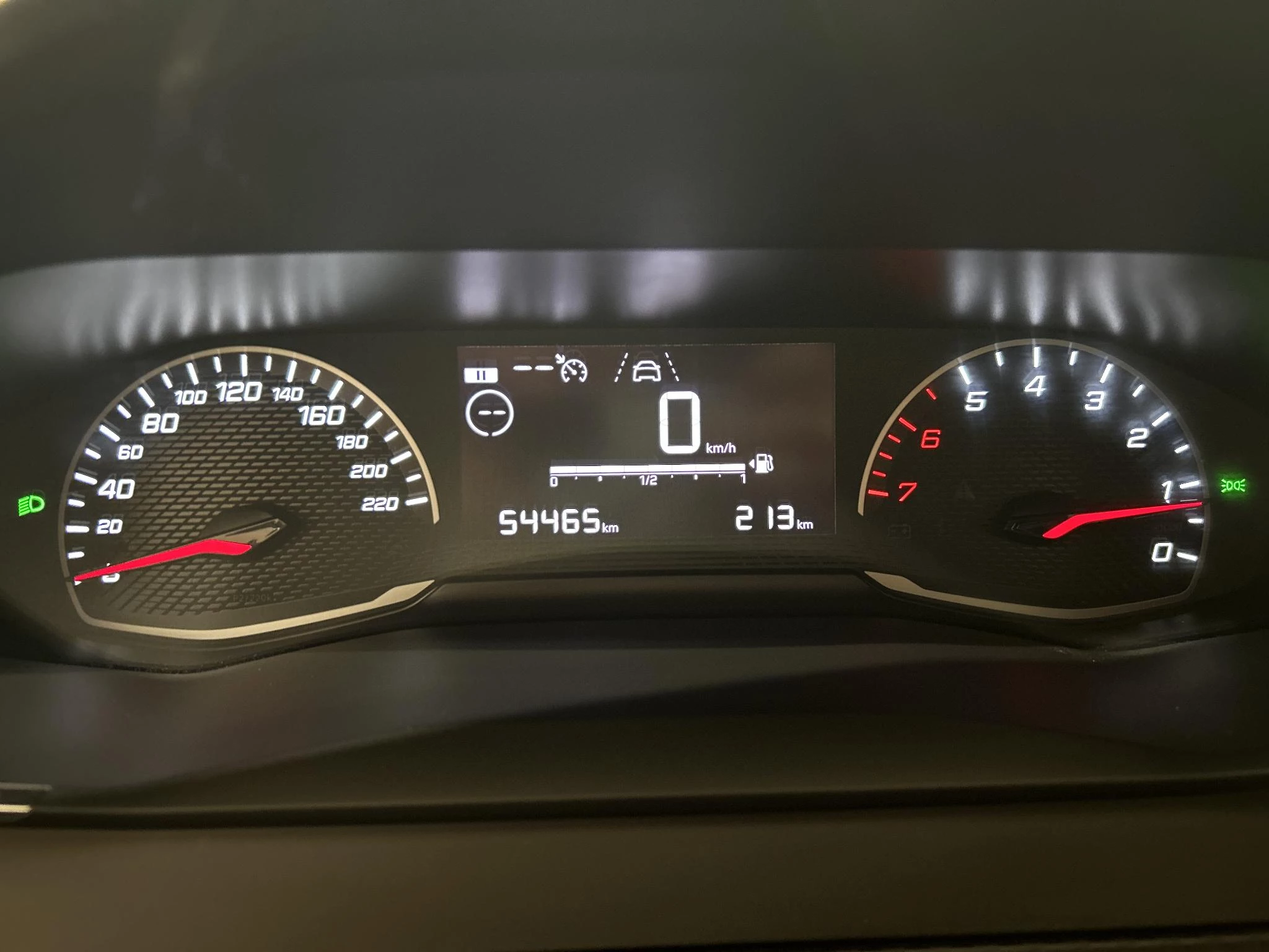 Peugeot-208-image-6