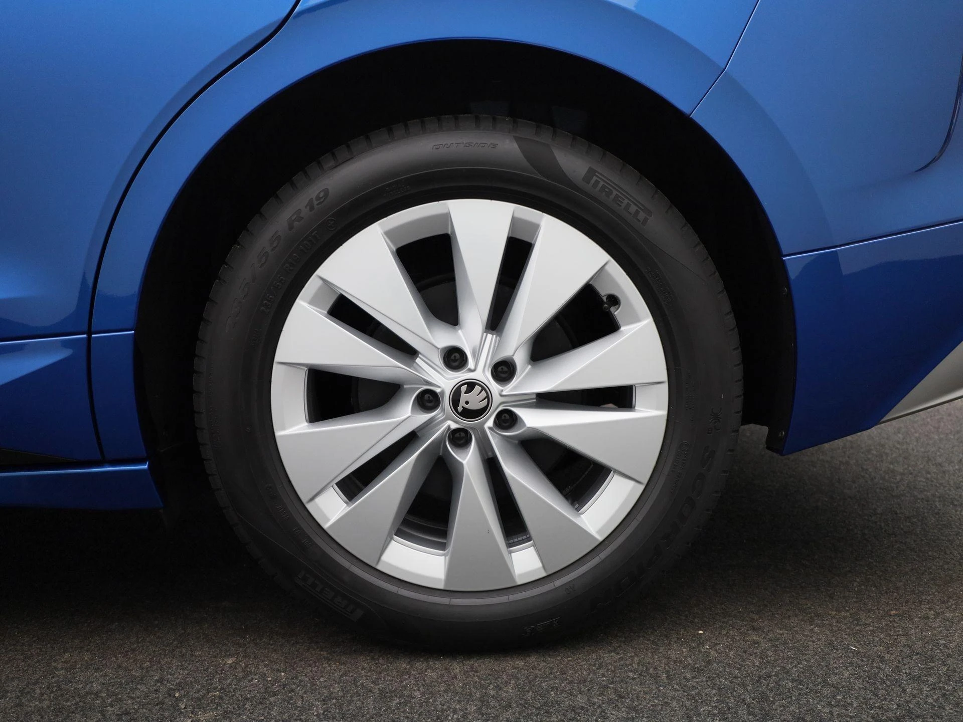 Škoda-Enyaq iV-image-12