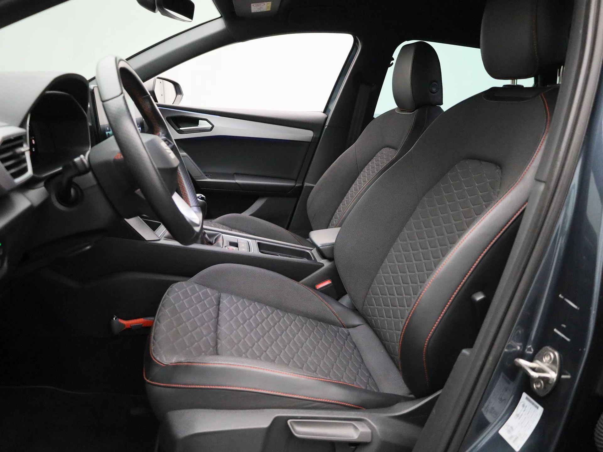 SEAT-Leon-image-10