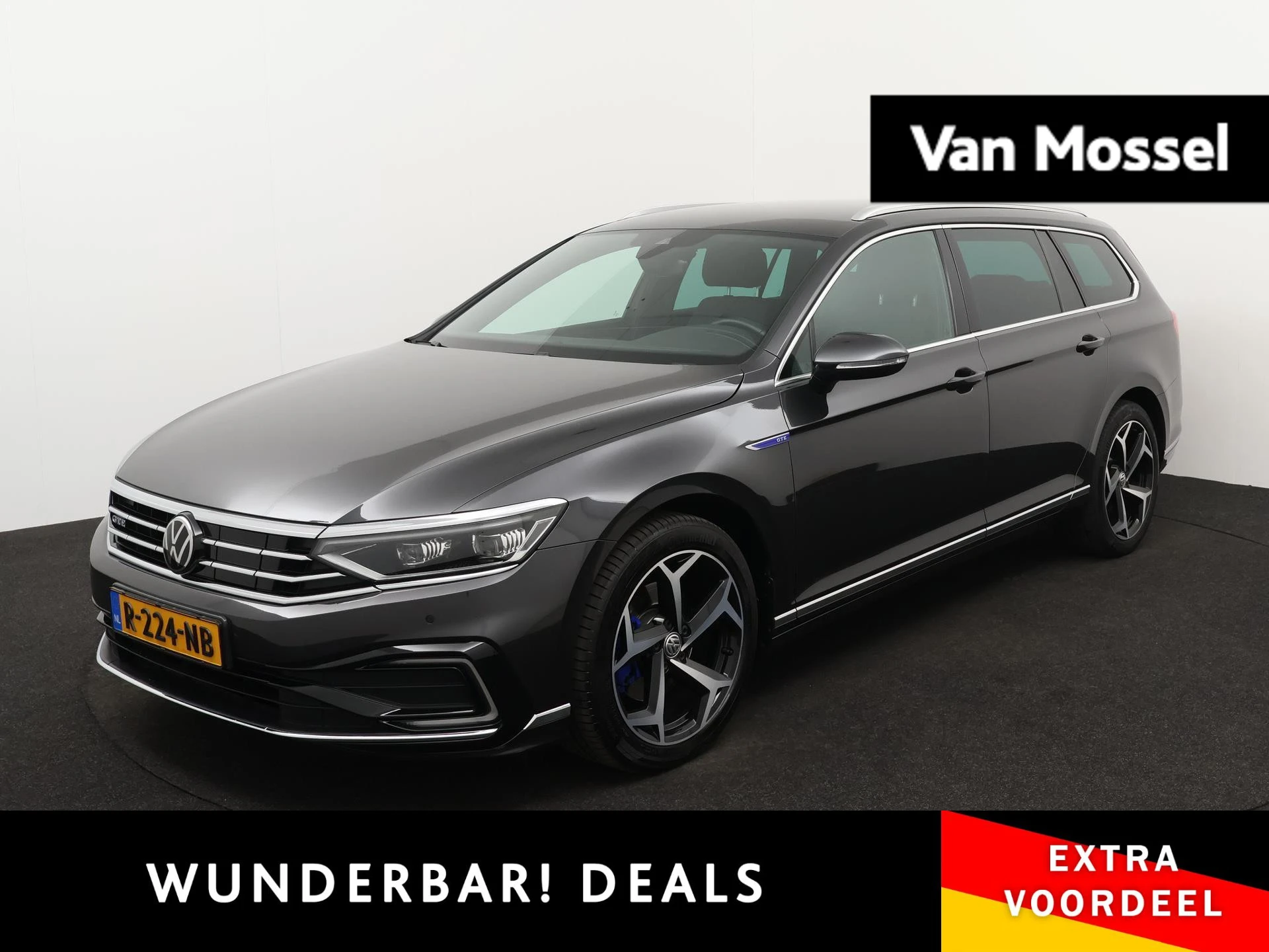 Volkswagen-Passat-image-0