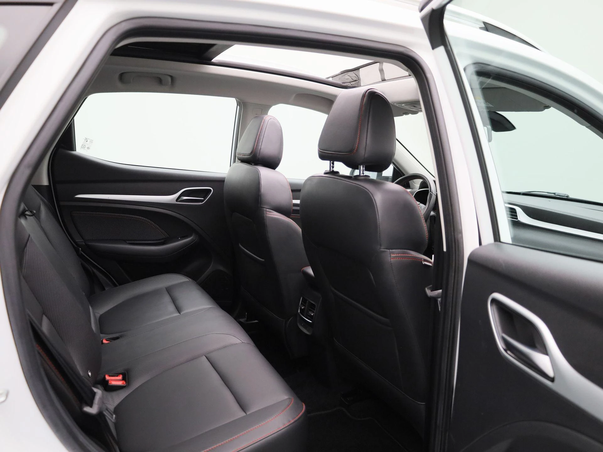 MG-ZS EV-image-39