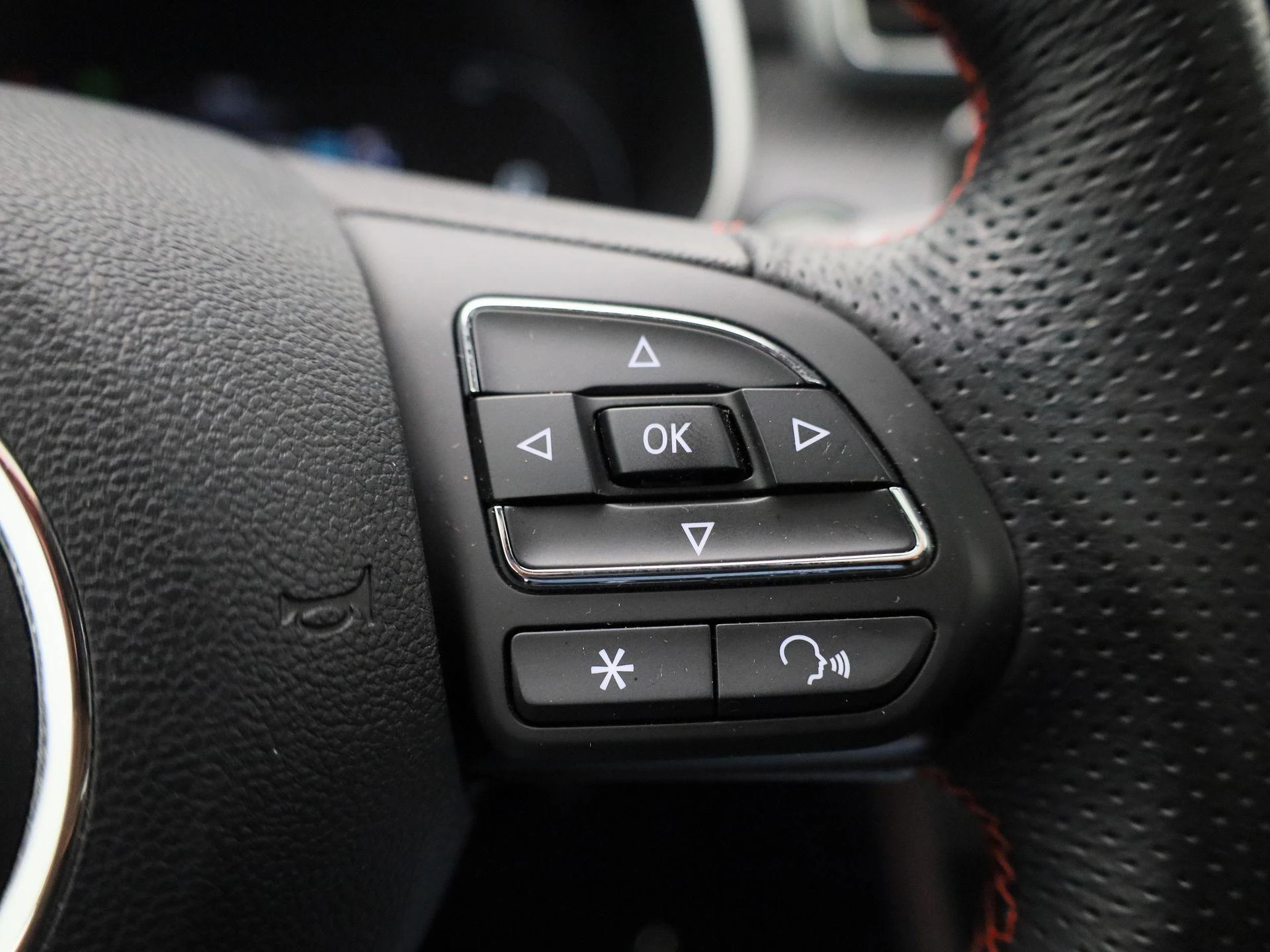 MG-ZS EV-image-17