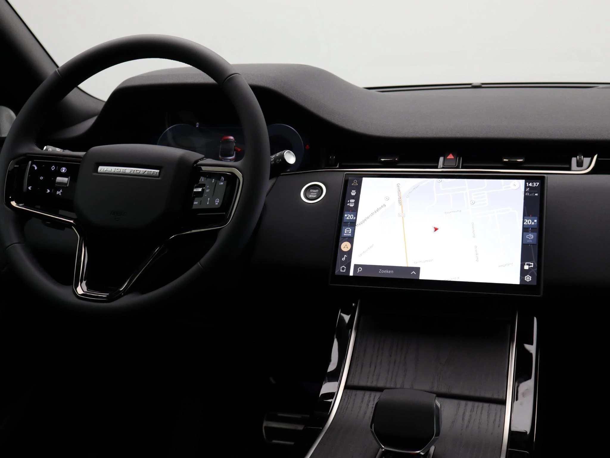 Land Rover-Range Rover Evoque-image-34