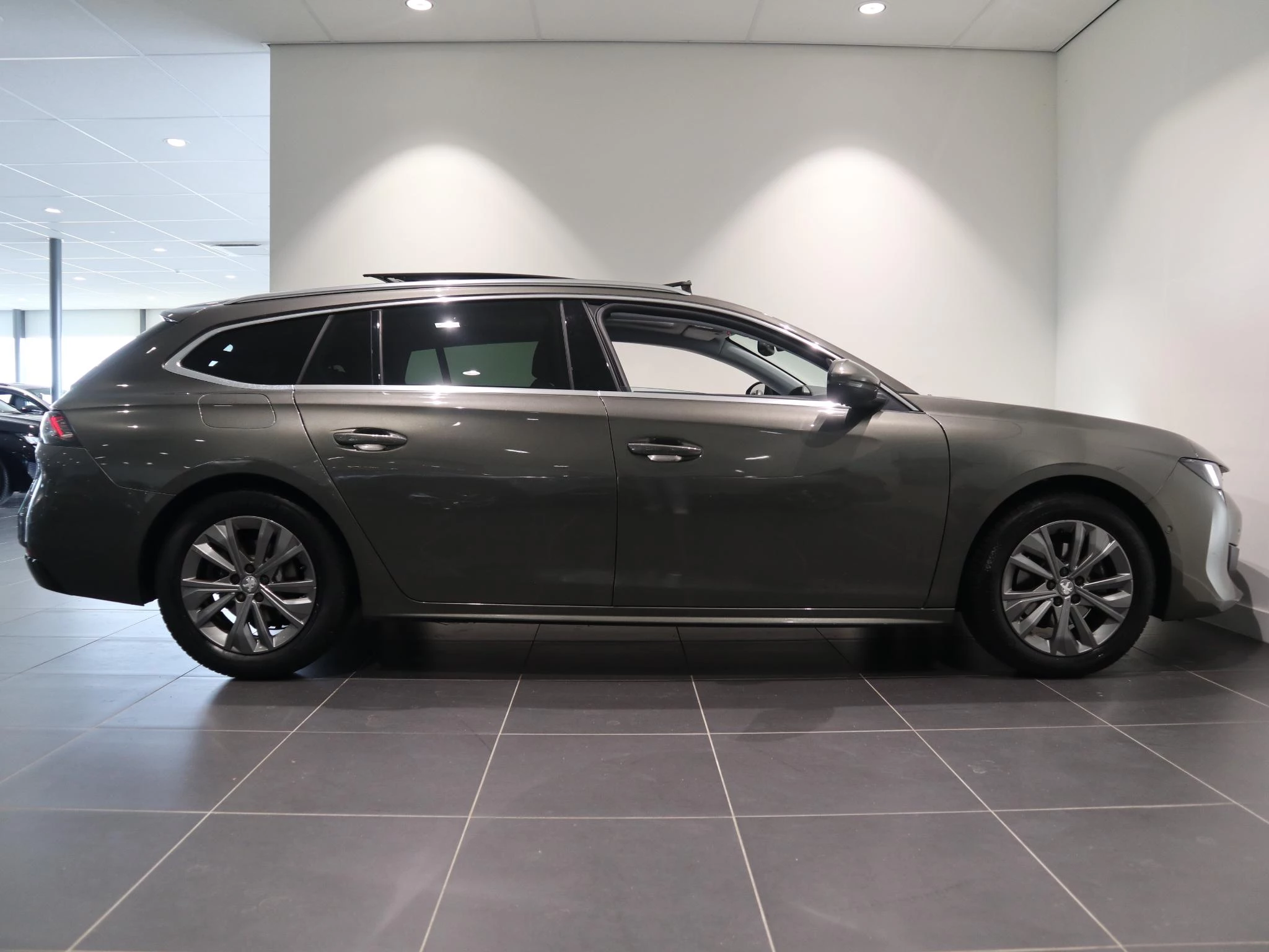 Peugeot-508-image-6
