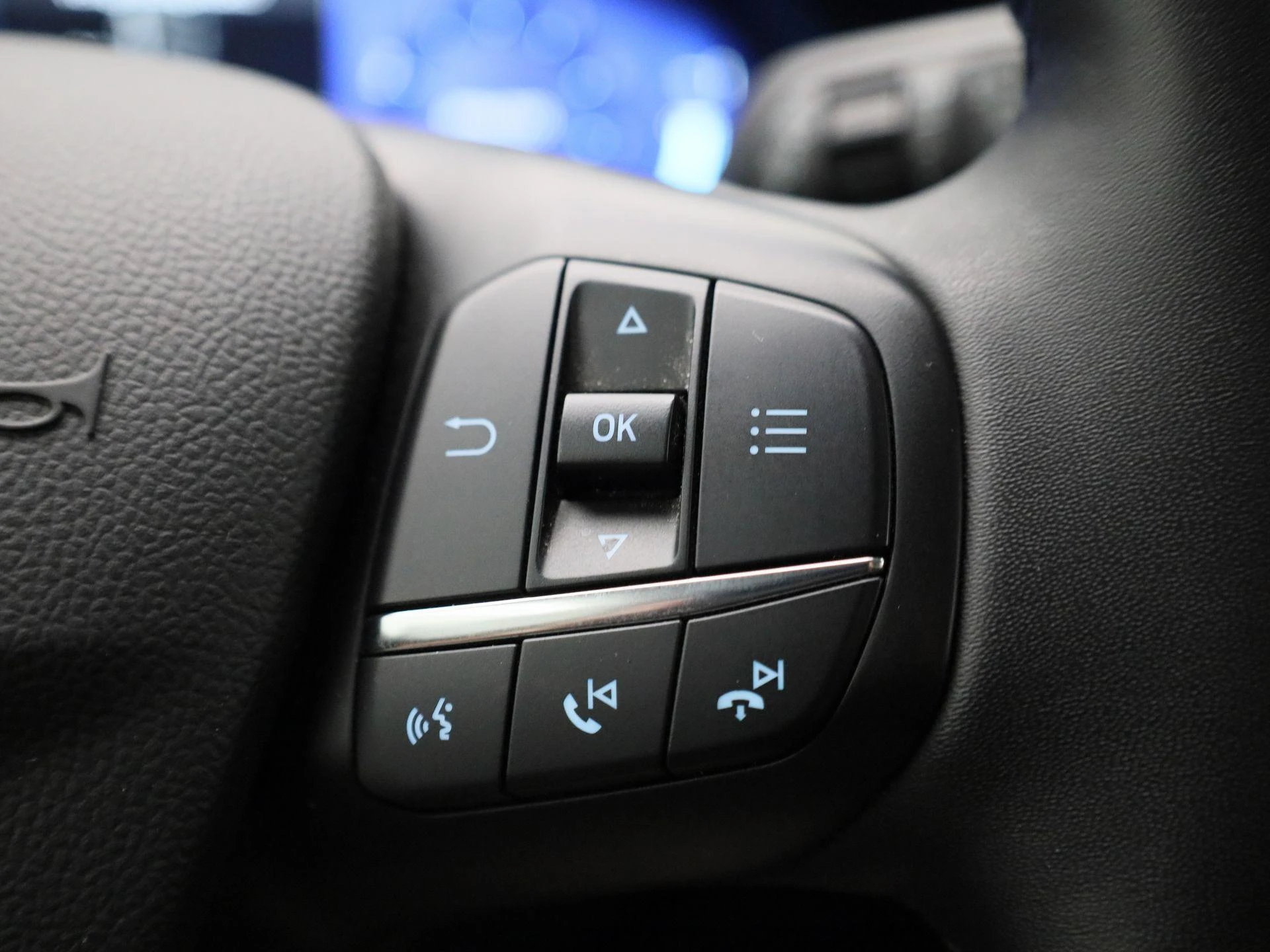 Ford Focus Clipper 1.0i EcoBoost MHEV 92kW Connected