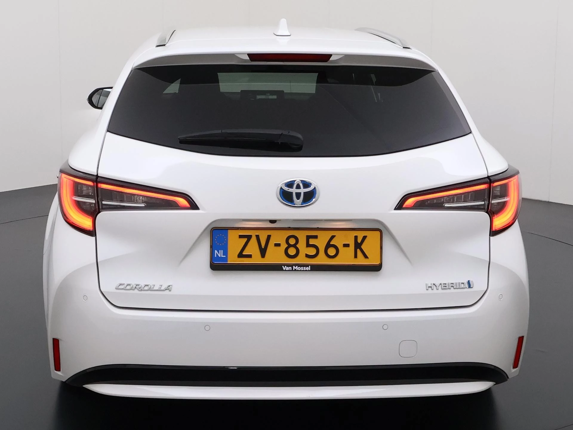 Toyota-Corolla Touring Sports-image-32