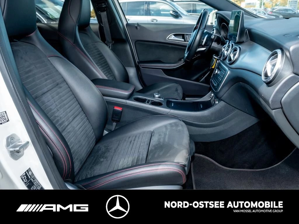 Mercedes-Benz GLA 180 AMG NAVI TEMPOMAT SHZ AMG Line