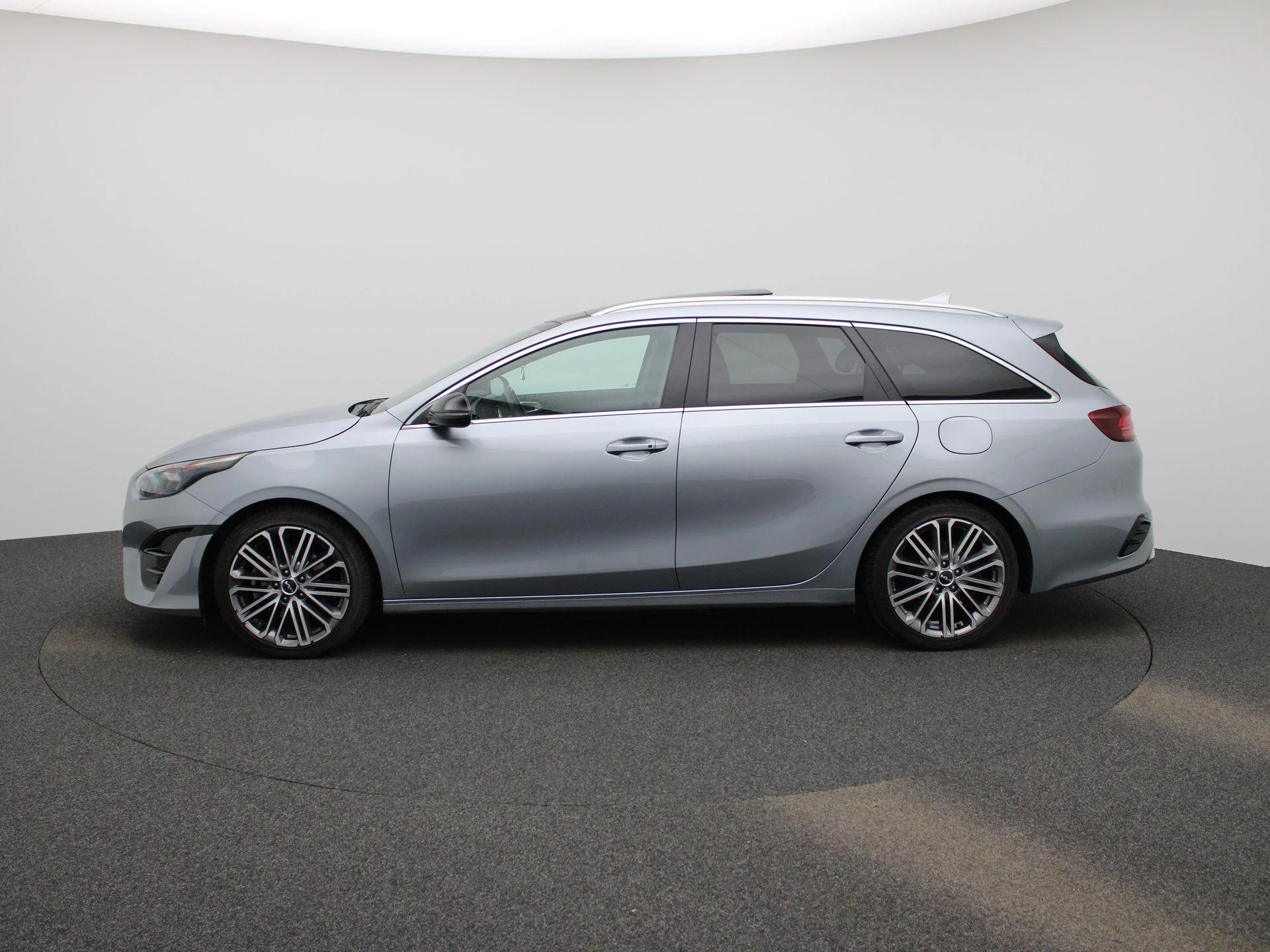 Kia-Ceed Sportswagon-image-5