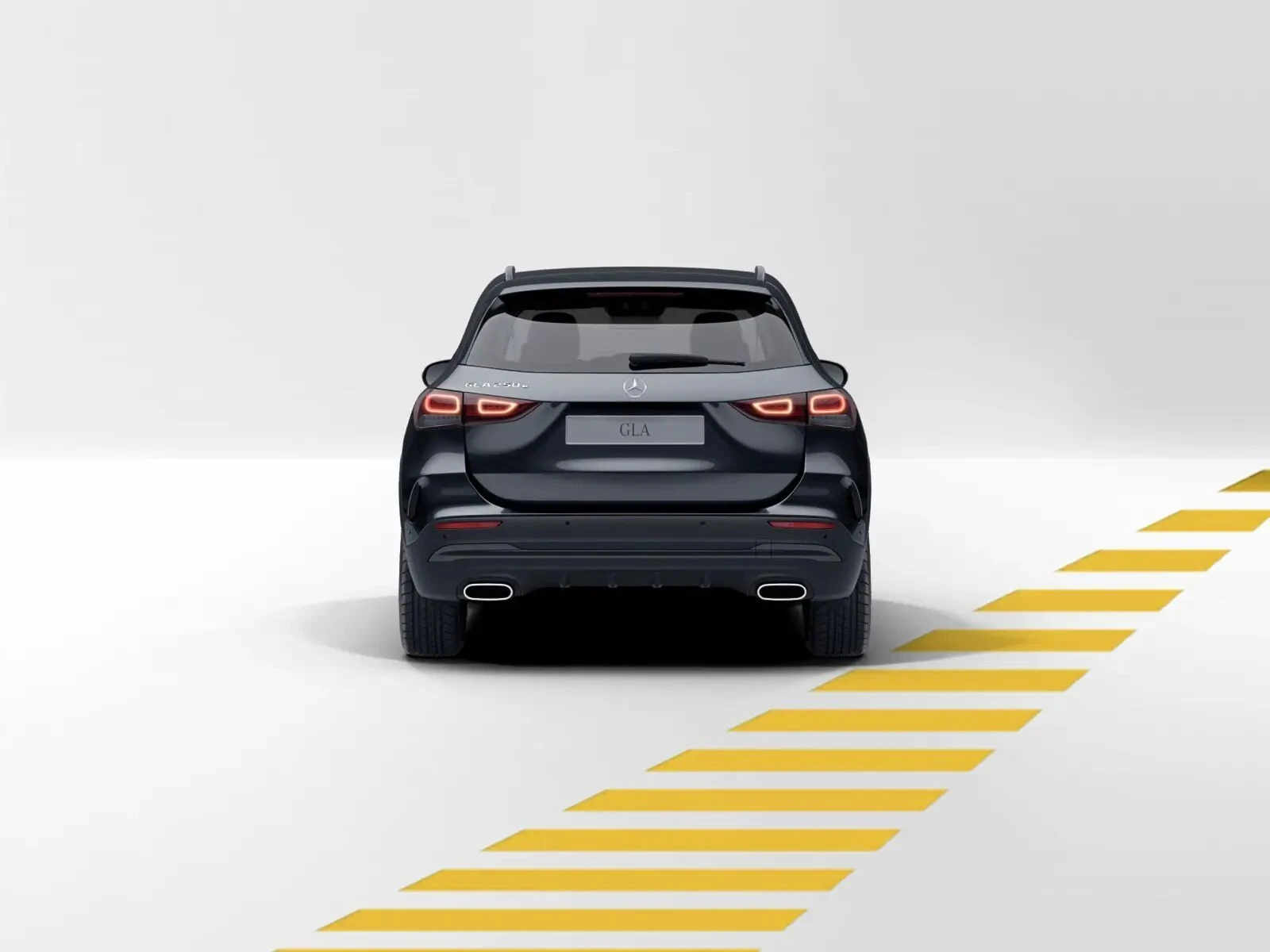 Mercedes-Benz-GLA 250 e-image-5
