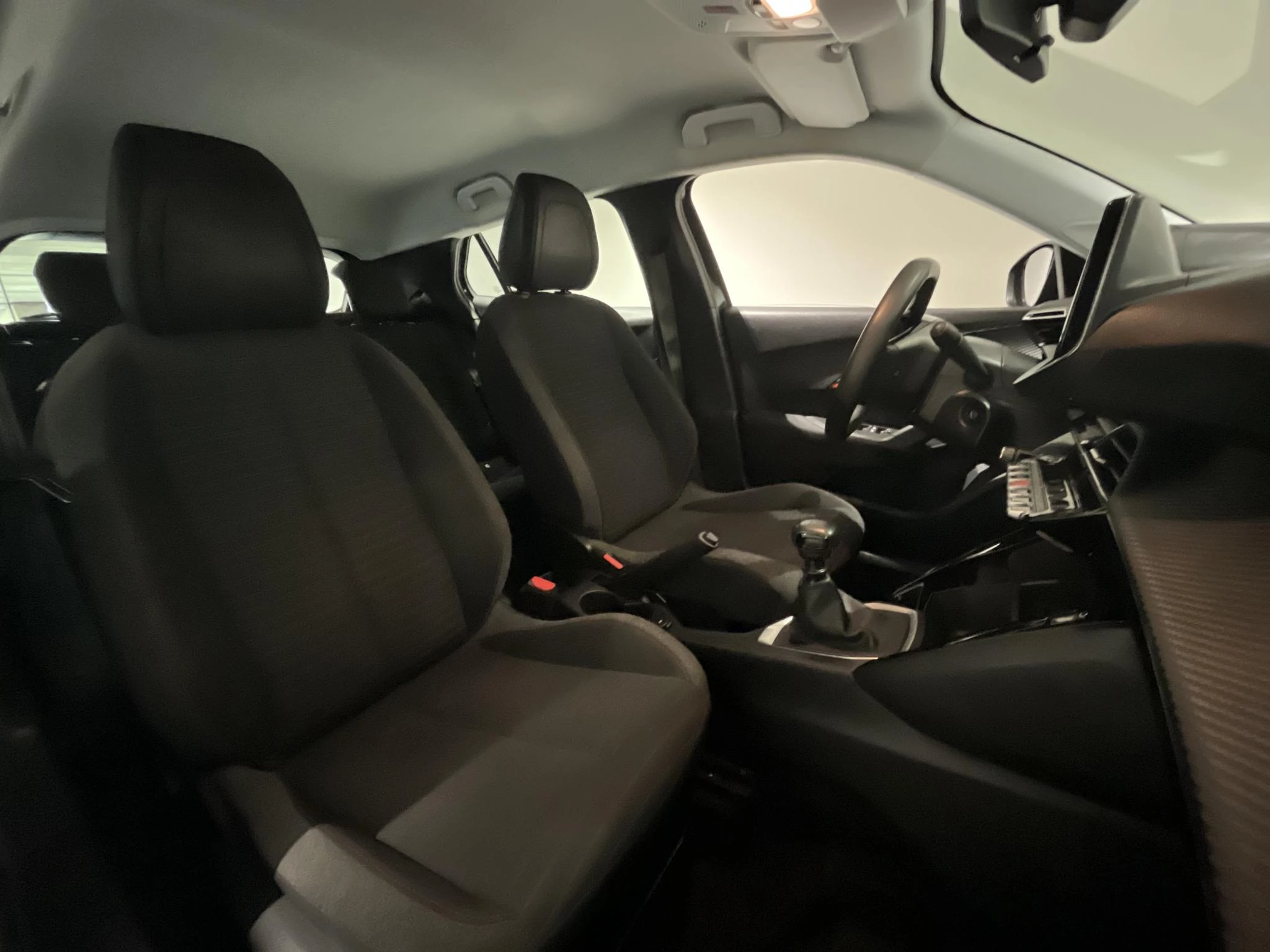Peugeot-2008-image-14