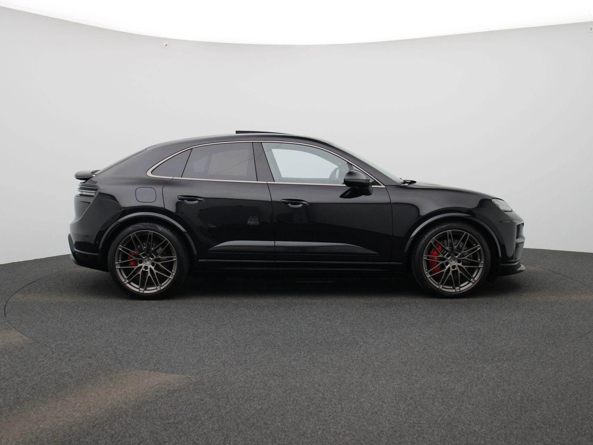 Porsche-Macan-image-5