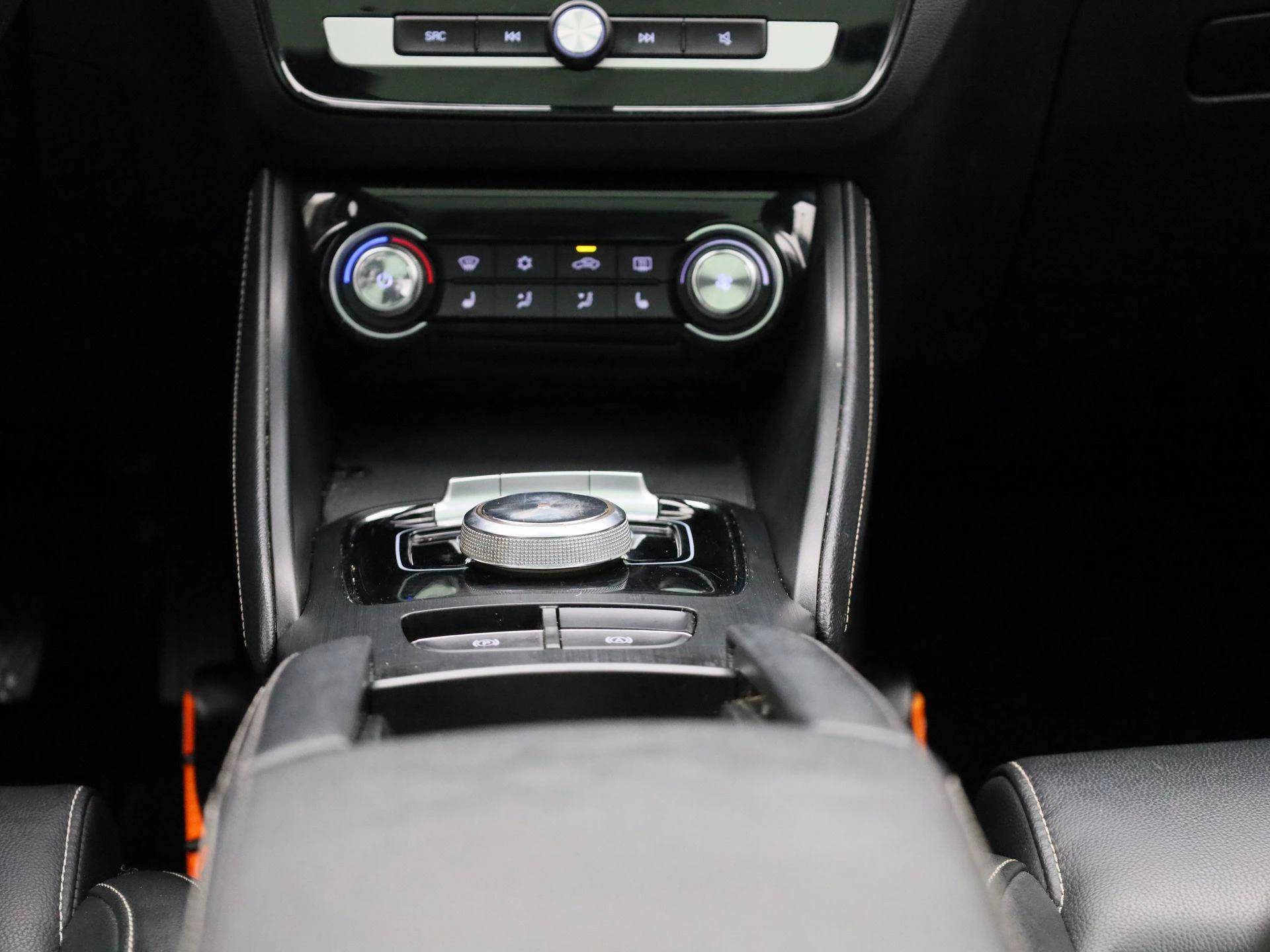 MG-ZS EV-image-9