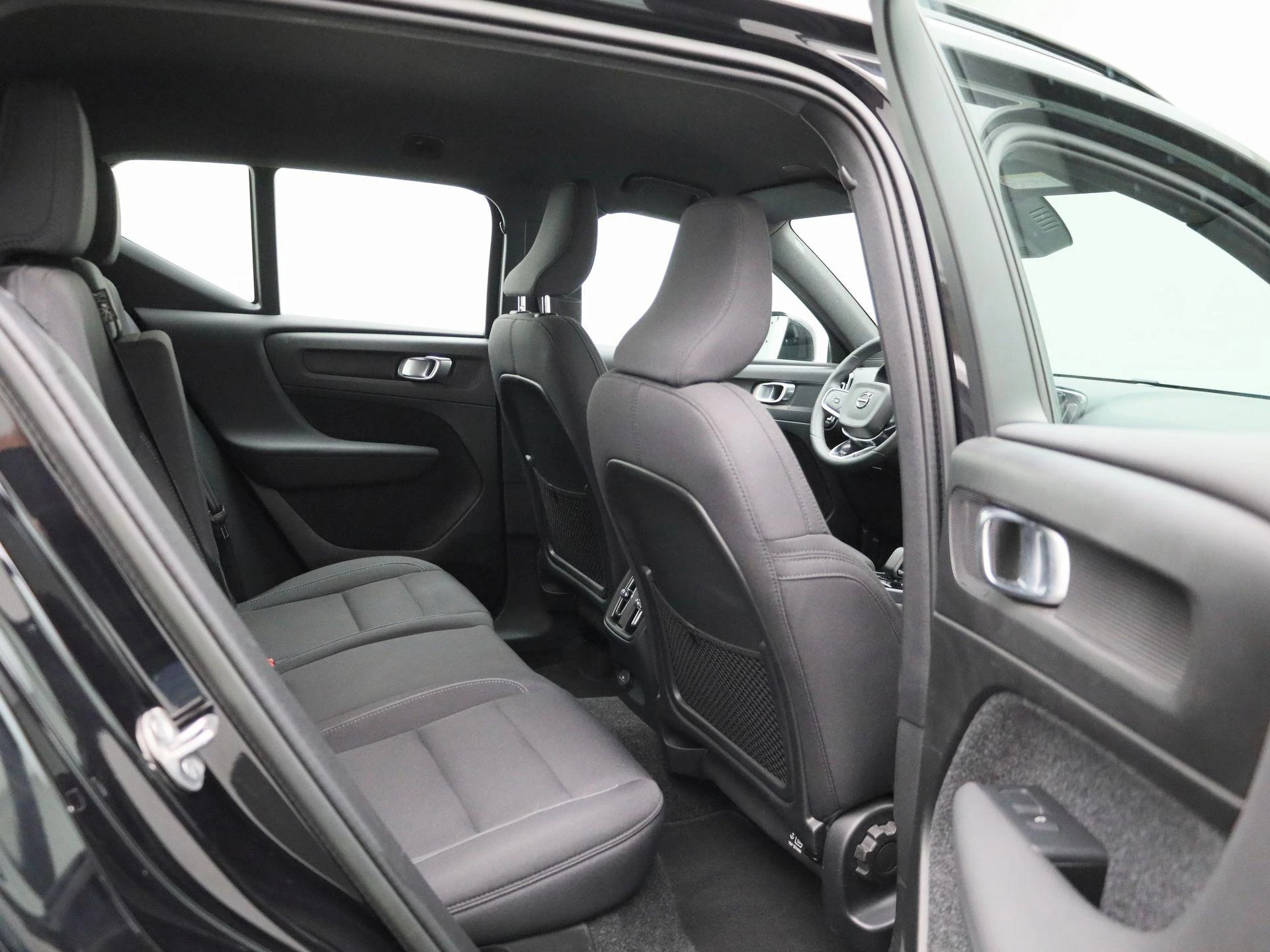 Volvo-XC40-image-34