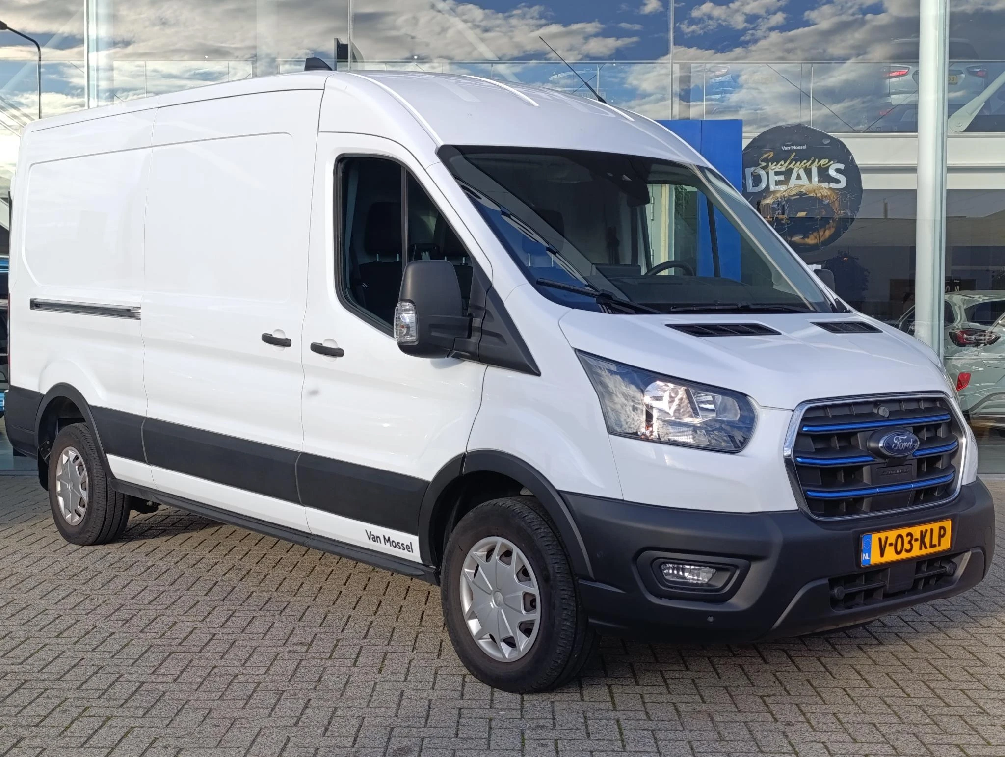 Ford-E-Transit-image-2