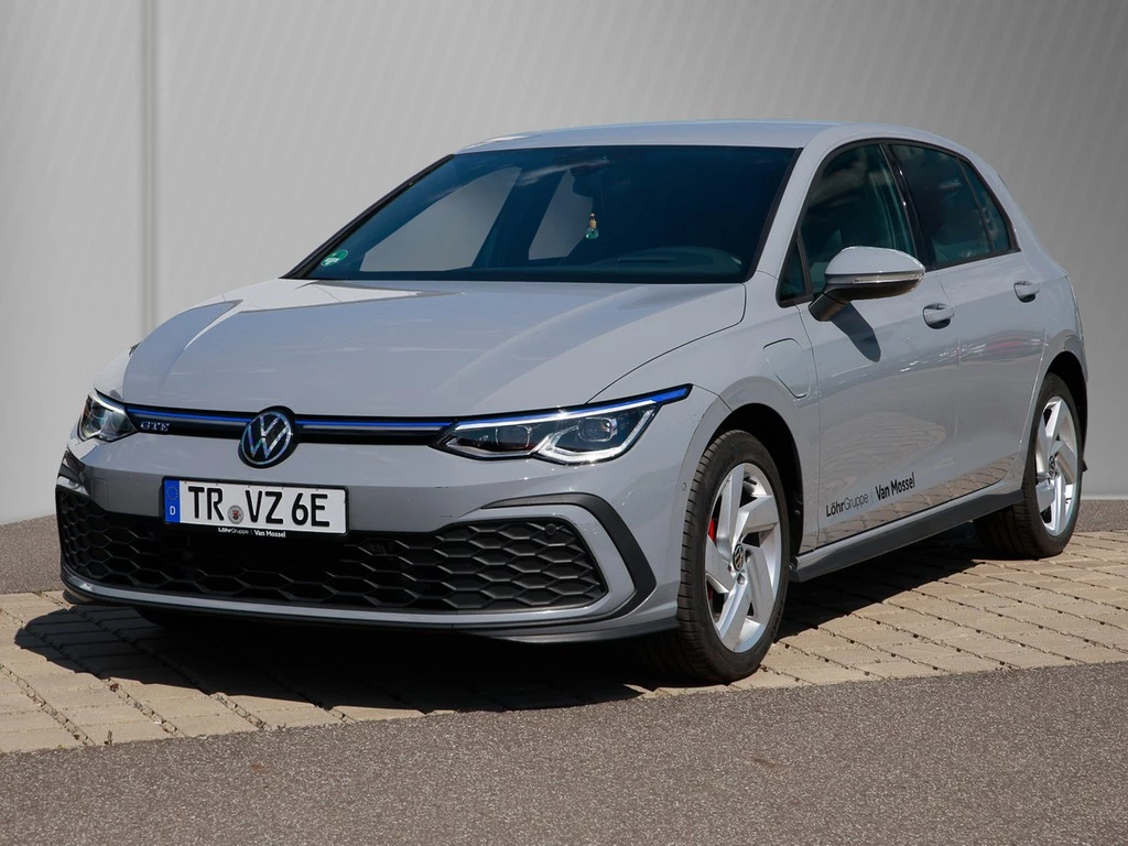 Volkswagen Golf GTE 1.4 TSI DSG eHybrid IQ Light, ZGV