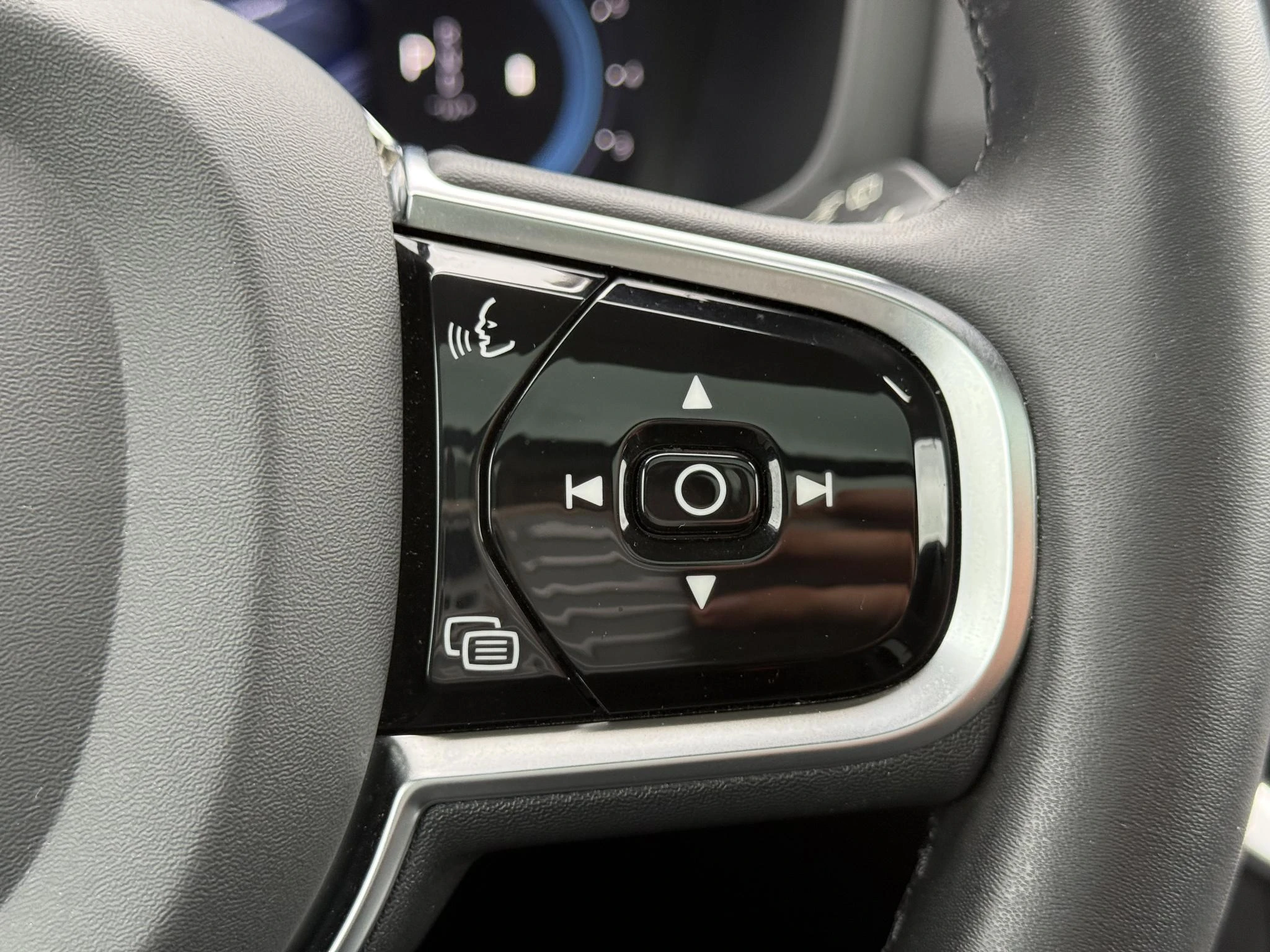 Volvo-V60-image-24