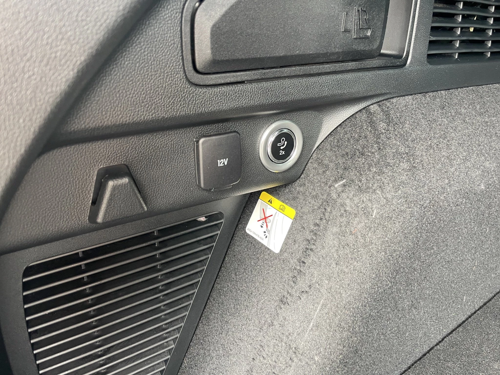 Ford Kuga ST-Line X*PANO*AHK*LED-MATRIX*360GRAD*ACC*NAVI*SOUND-SYS.