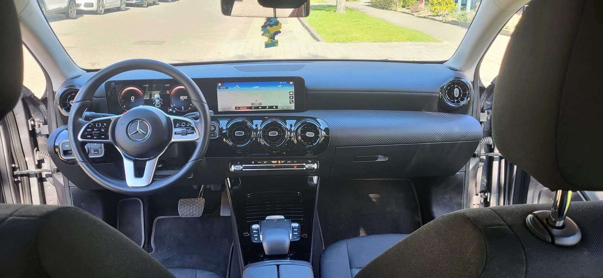 Mercedes-Benz-A-Klasse-image-14