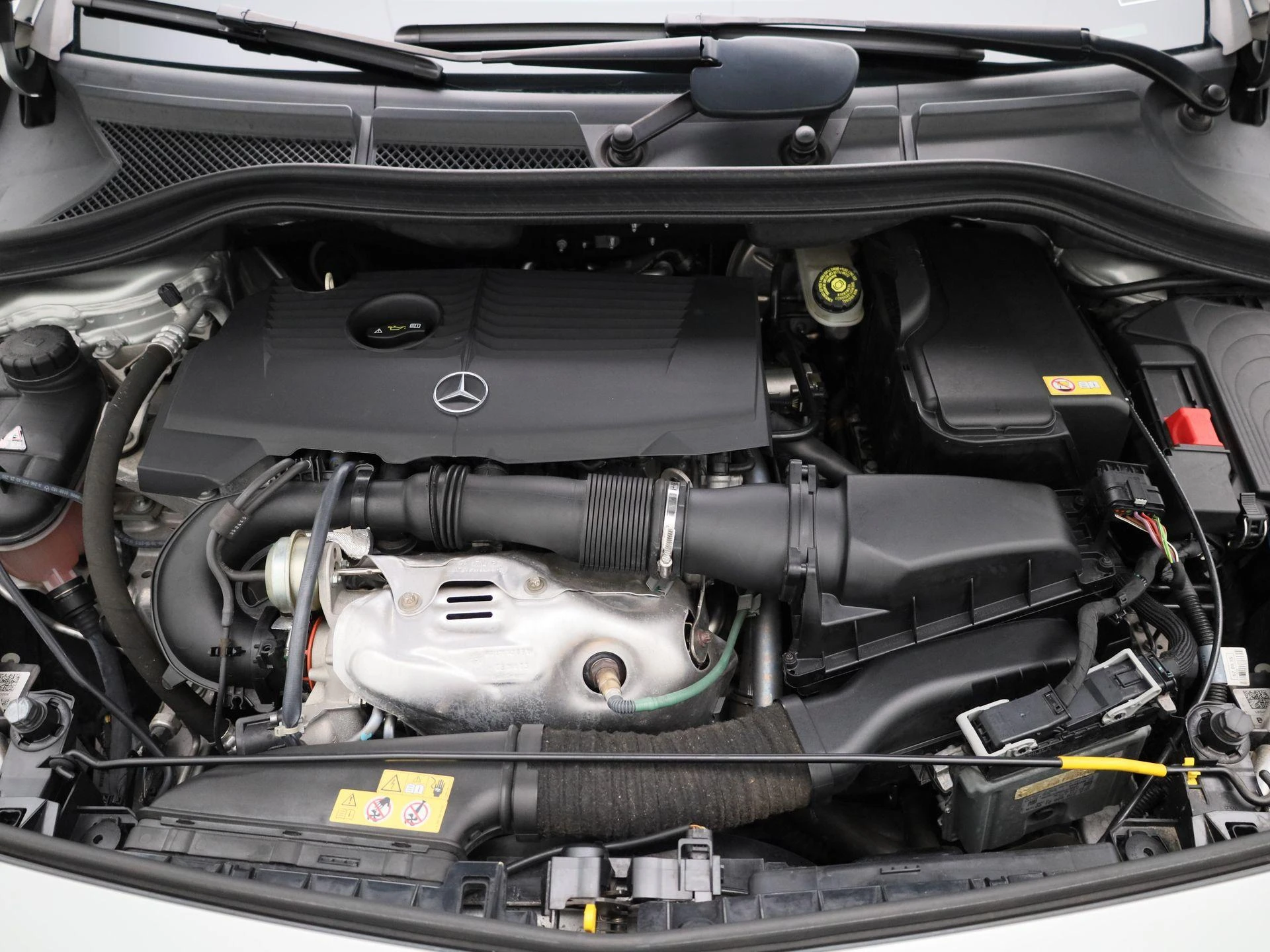 Mercedes-Benz-B-Klasse-image-37