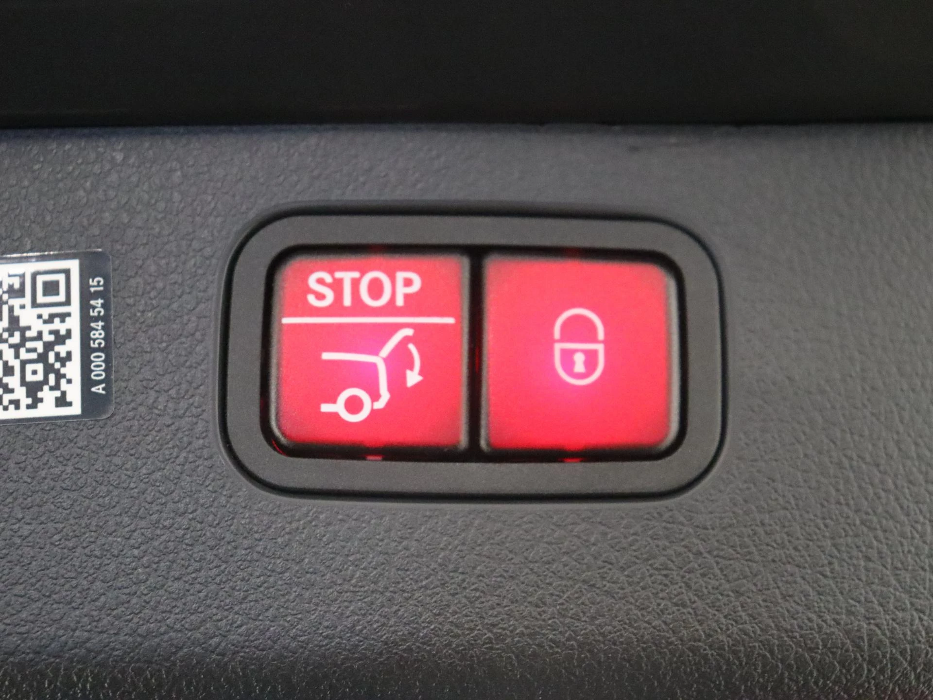 Mercedes-Benz-C-Klasse-image-27