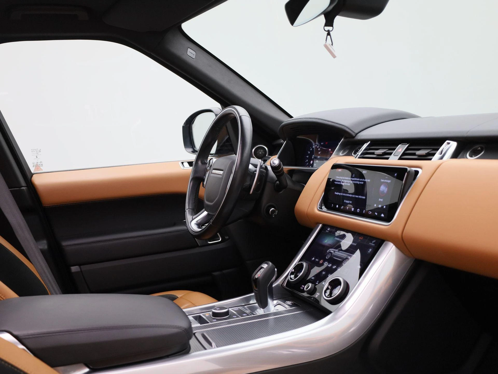 Land Rover-Range Rover Sport-image-38