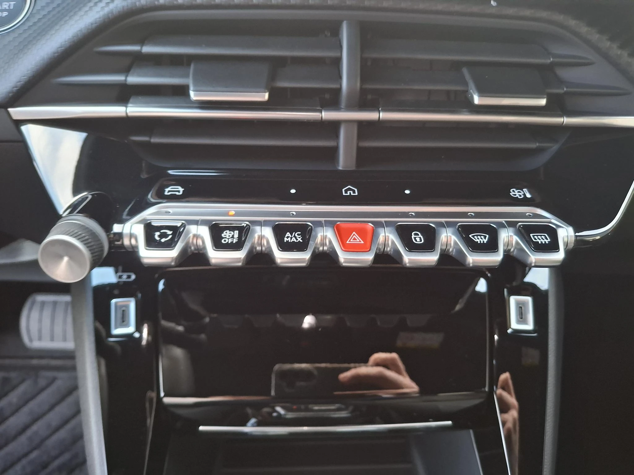 Peugeot-2008-image-18