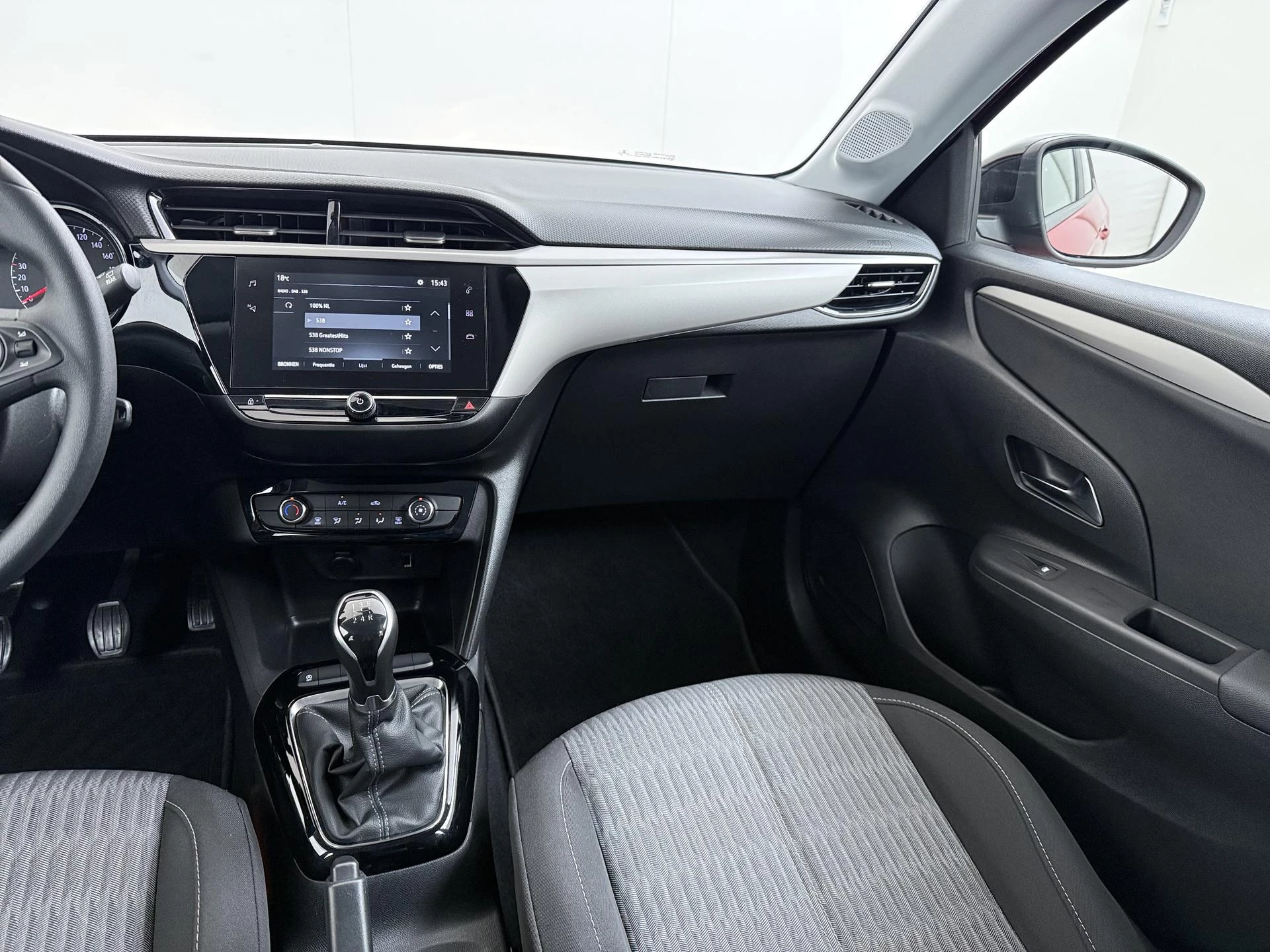 Opel-Corsa-image-17