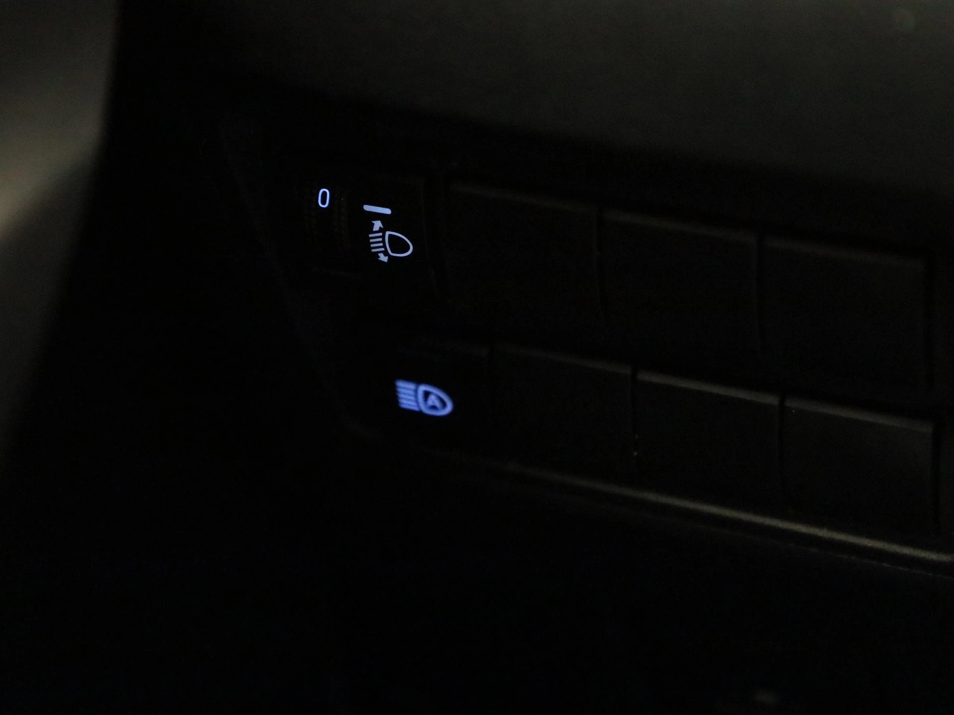 Toyota-Yaris-image-24