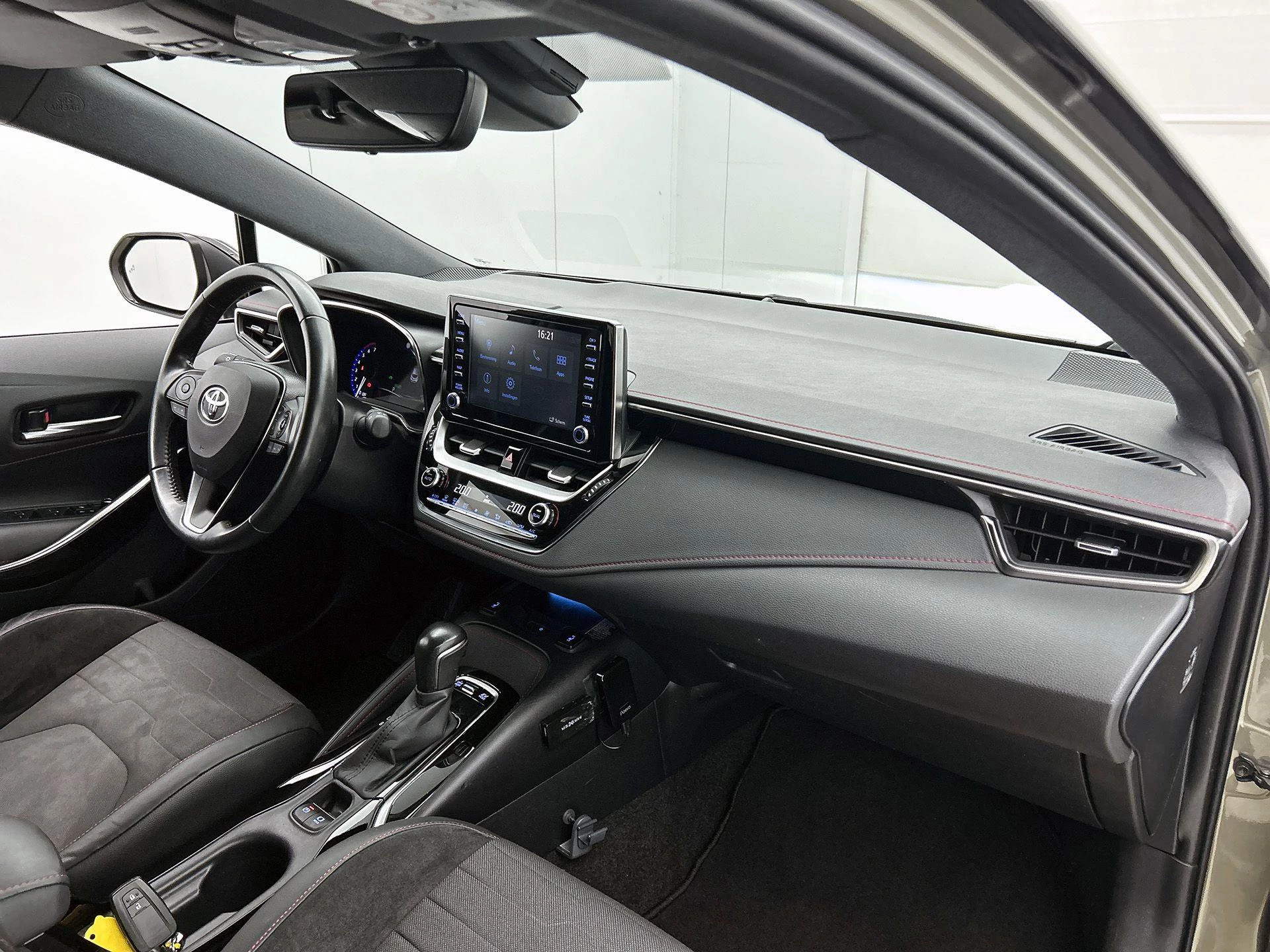 Toyota-Corolla-image-20