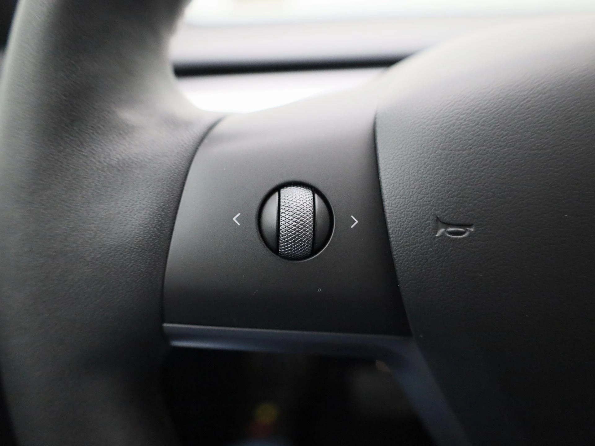 Tesla-Model Y-image-19