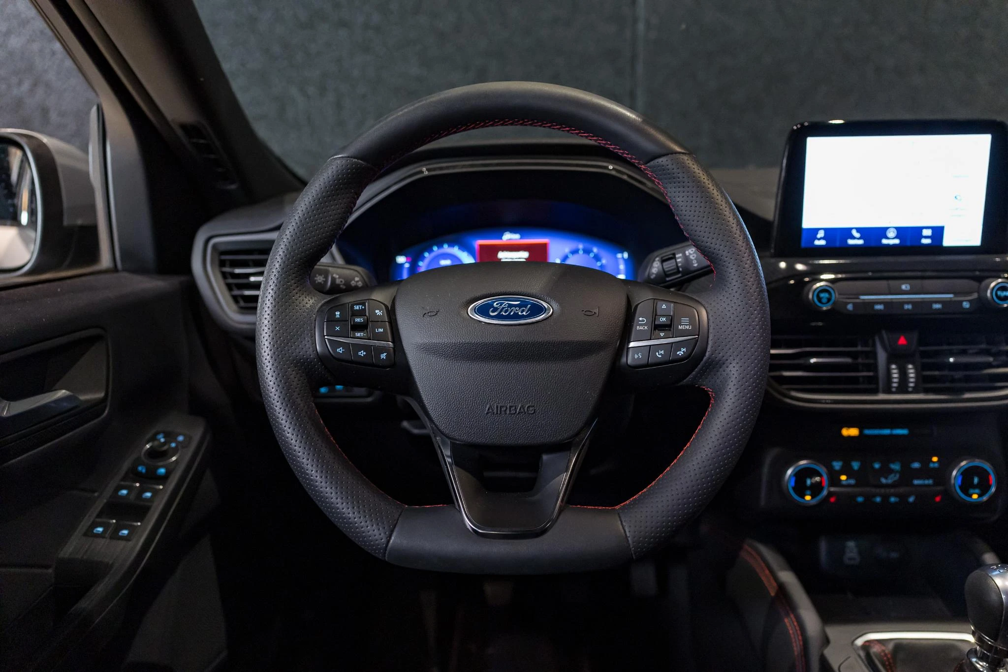 Ford-Kuga-image-17
