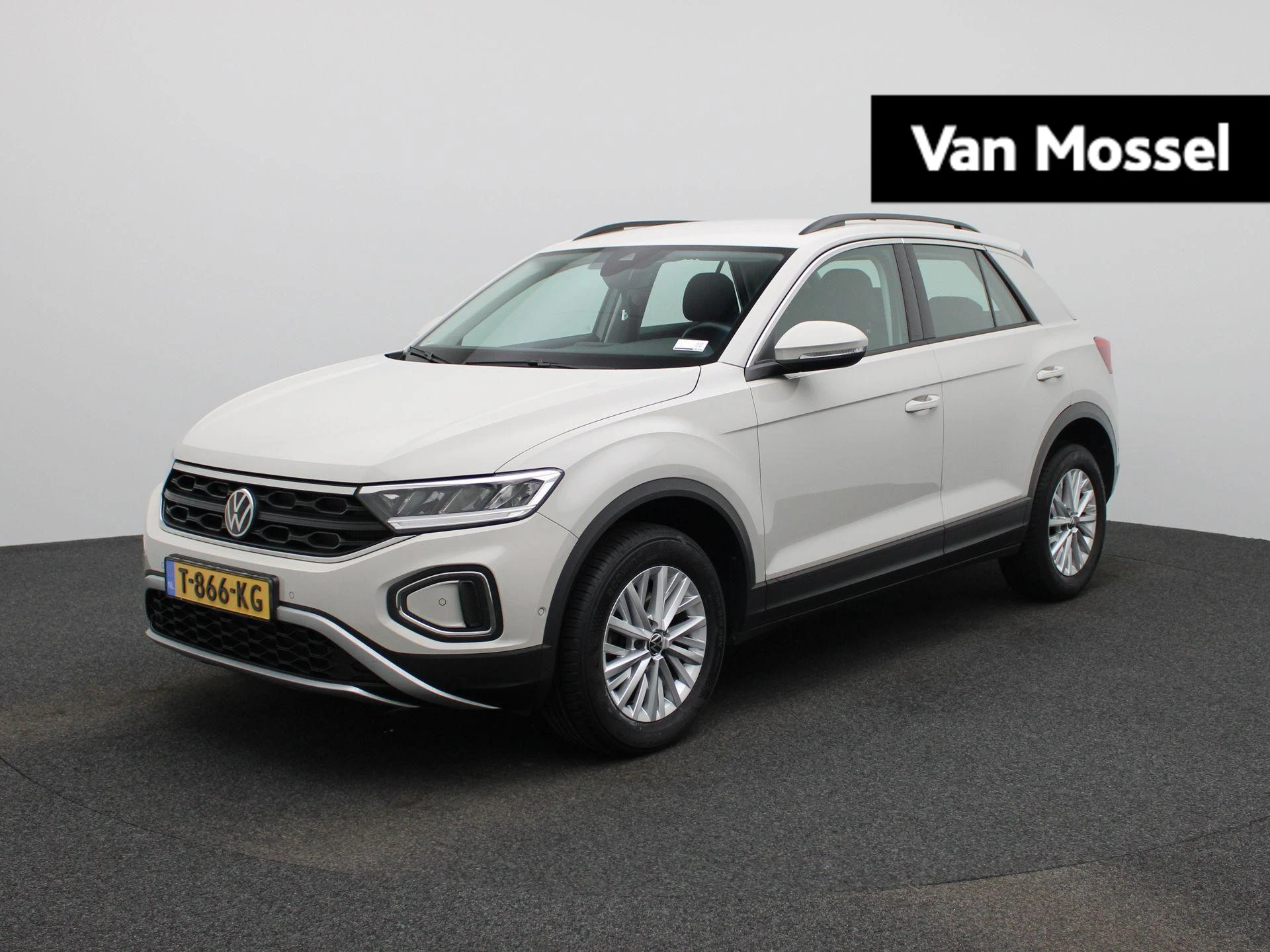 Volkswagen-T-Roc-image-0