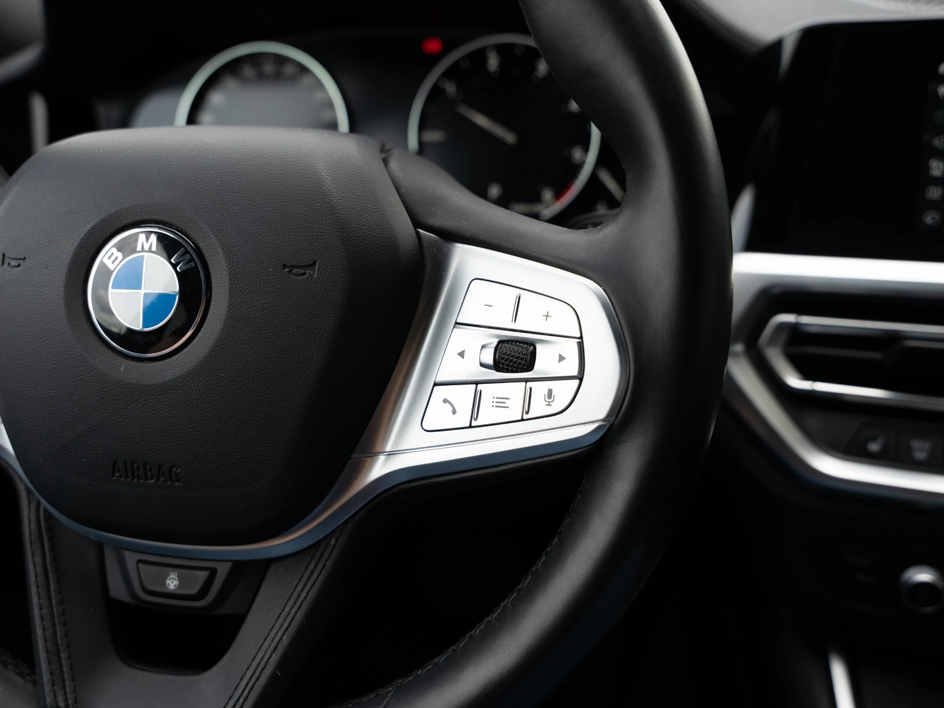 BMW-3er Reihe-image-21