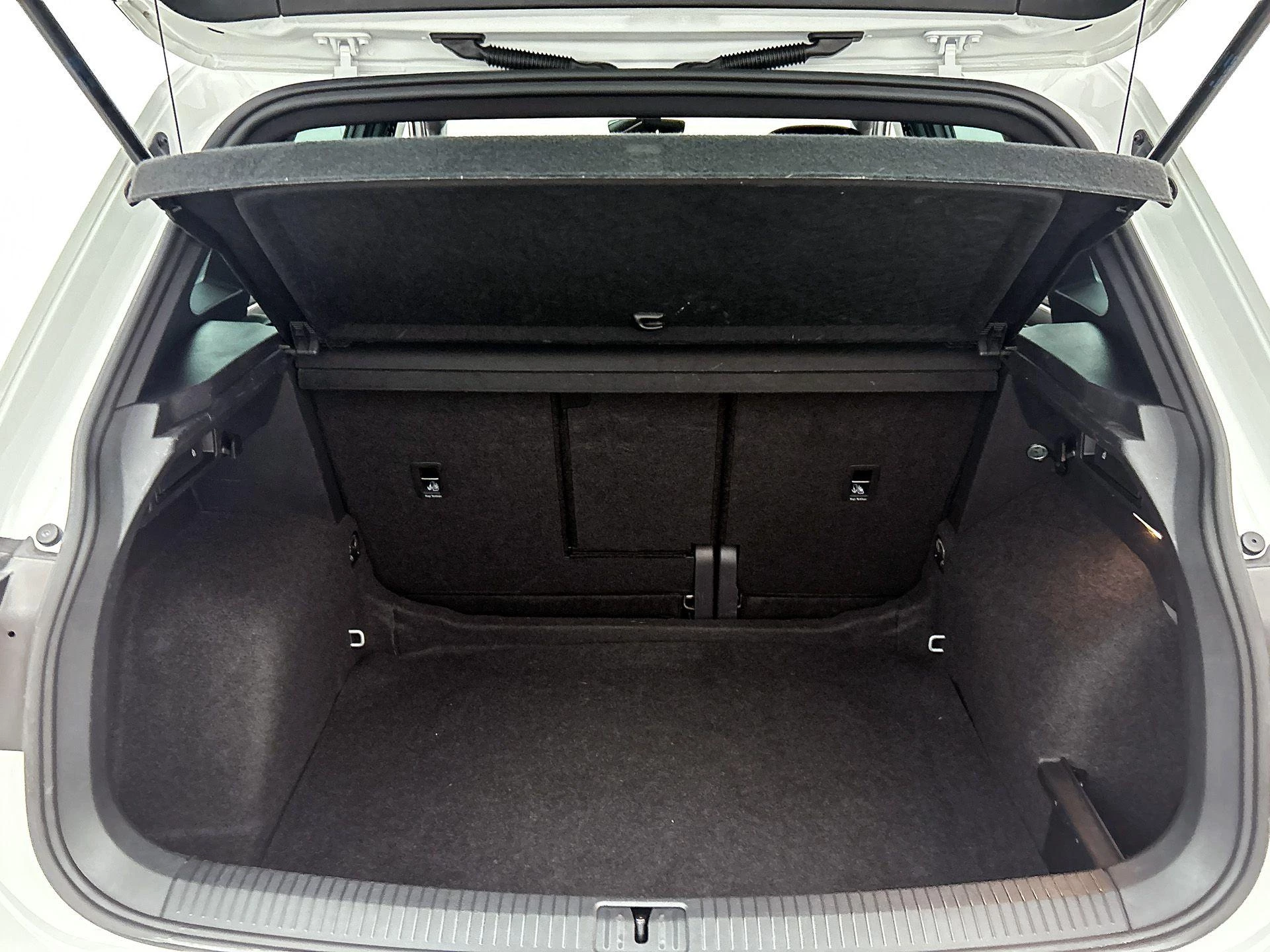 Volkswagen-Tiguan-image-26