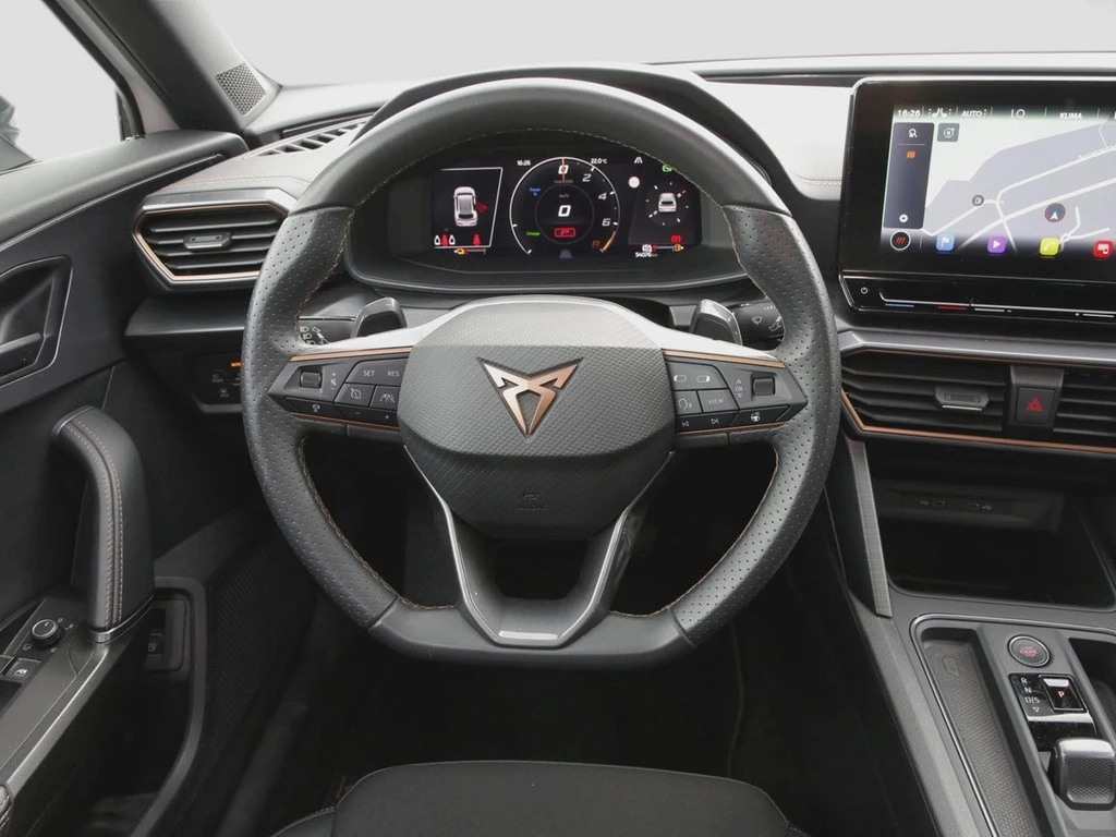 CUPRA Formentor 1.4 e-HYBRID 19" Pano Navi+VC ACC LED RFK+PDC SHZ