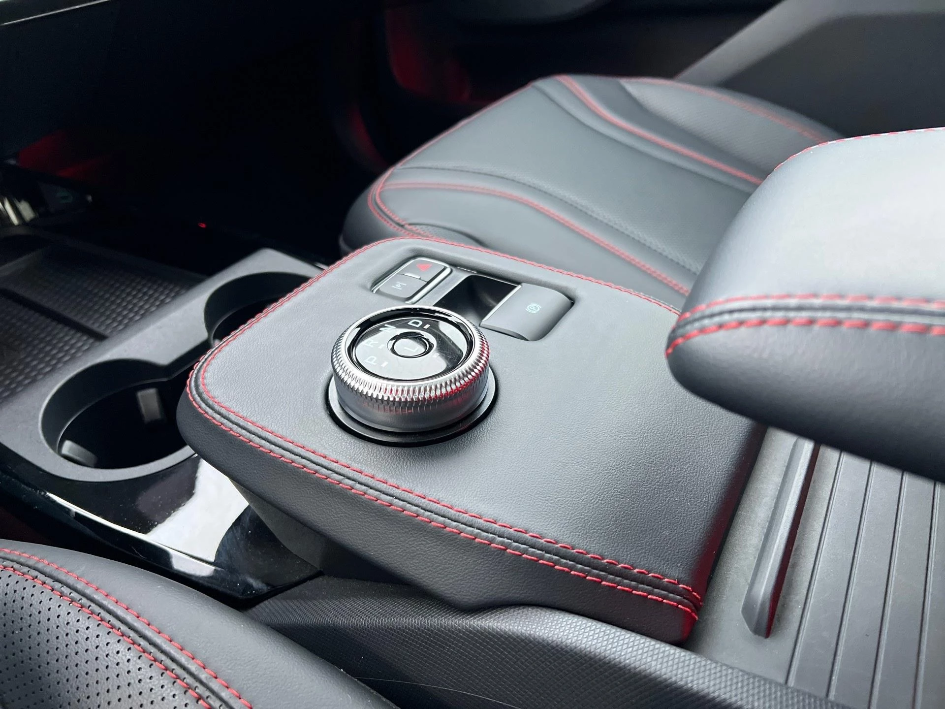 Ford-Mustang Mach-E-image-9