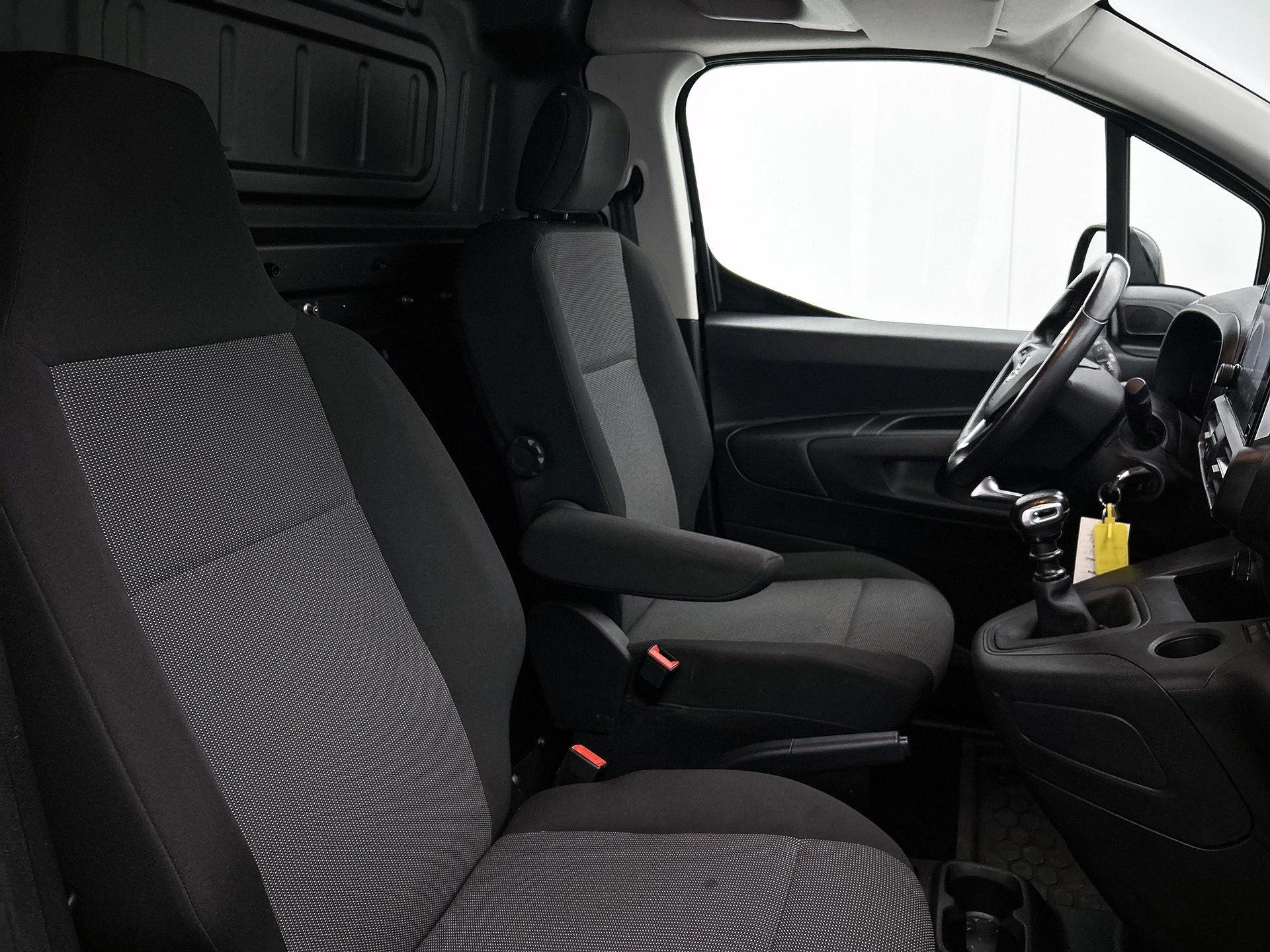 Opel-Combo-image-33