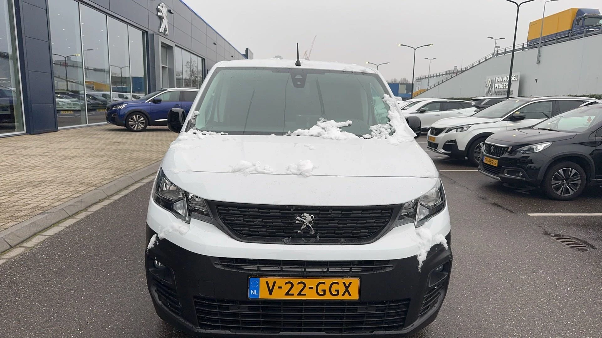 Peugeot-e-Partner-image-5