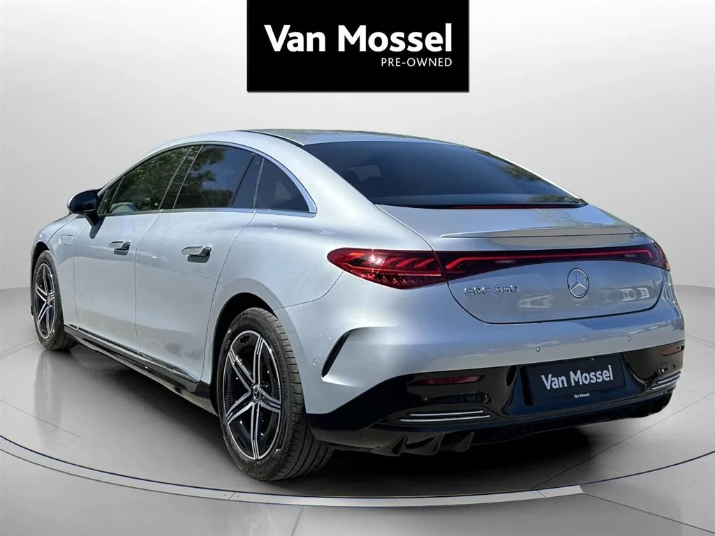 Mercedes-Benz-EQE-image-6