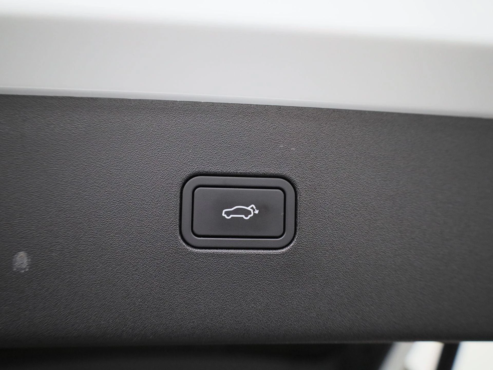 Volvo-EX30-image-12