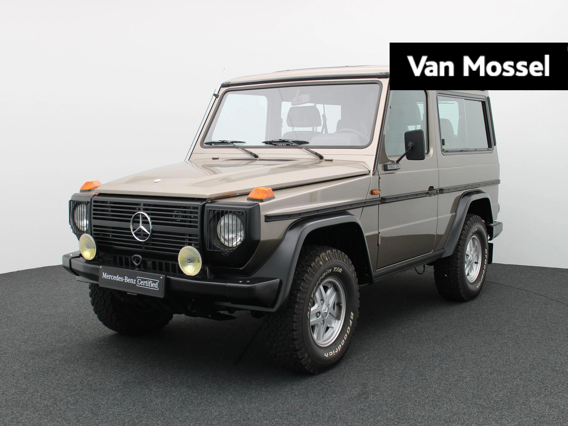 Mercedes-Benz-G-Klasse-image-0