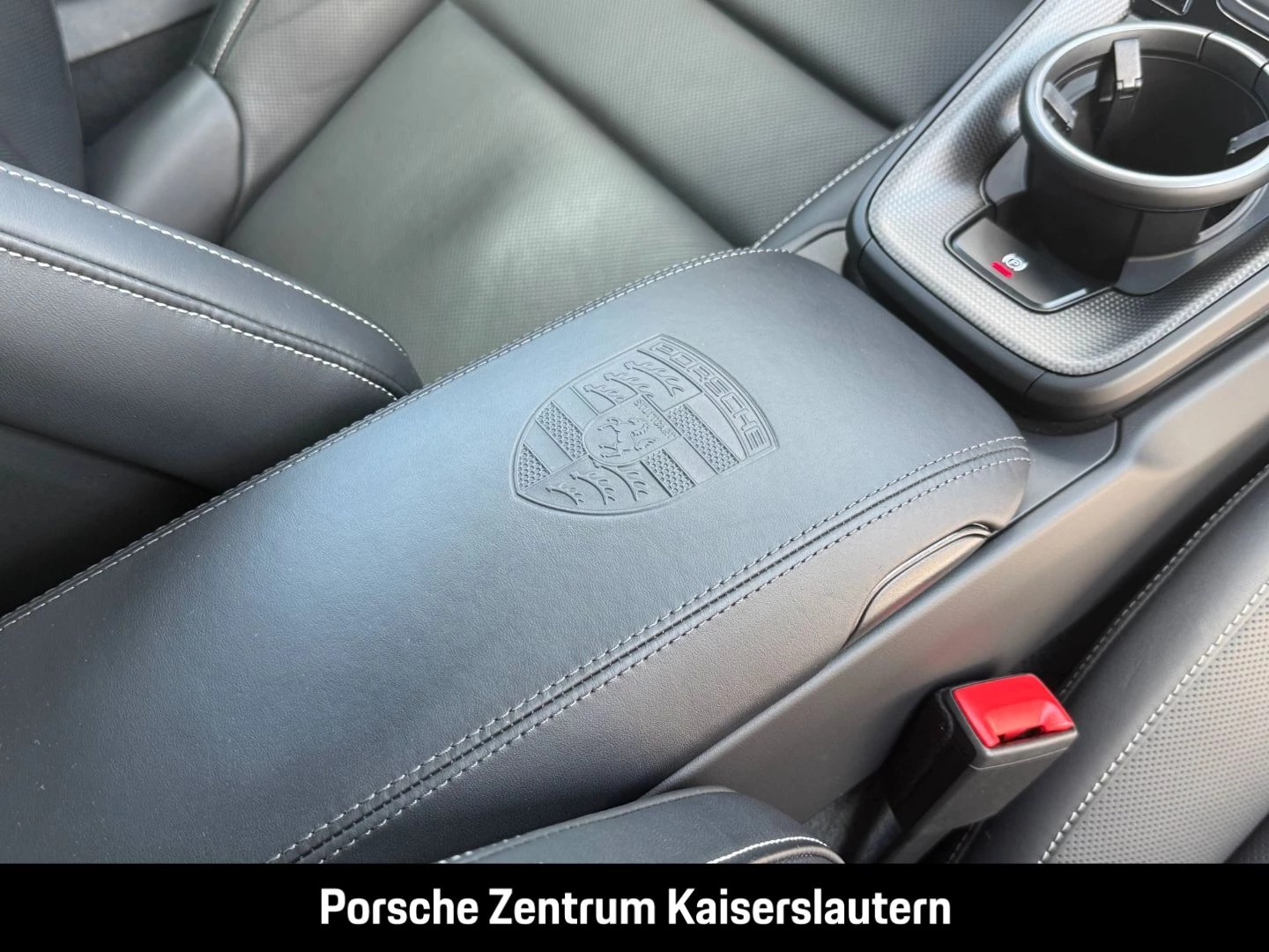 Porsche 911 992 Carrera Sportabgasanlage BOSE 21-Zoll carrera s