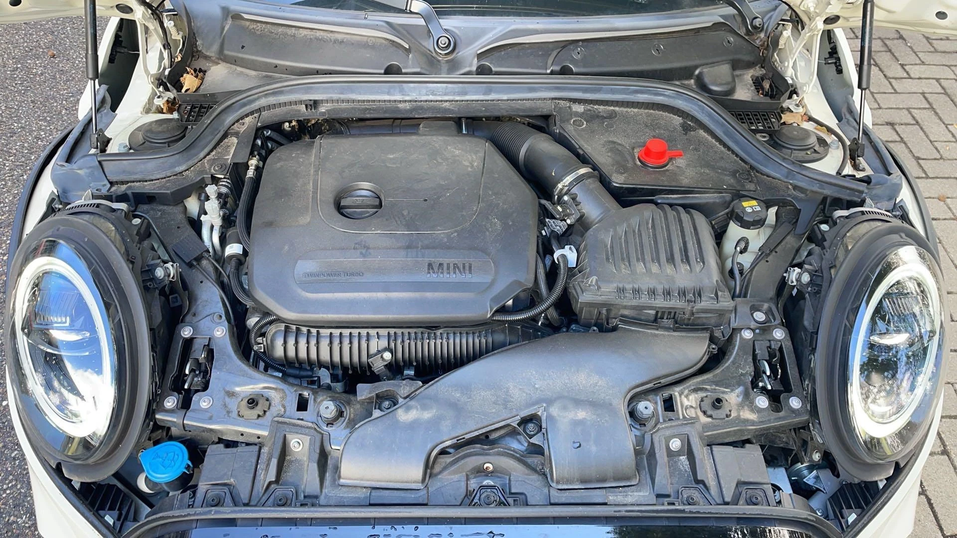 MINI-Cooper S Cabrio-image-22